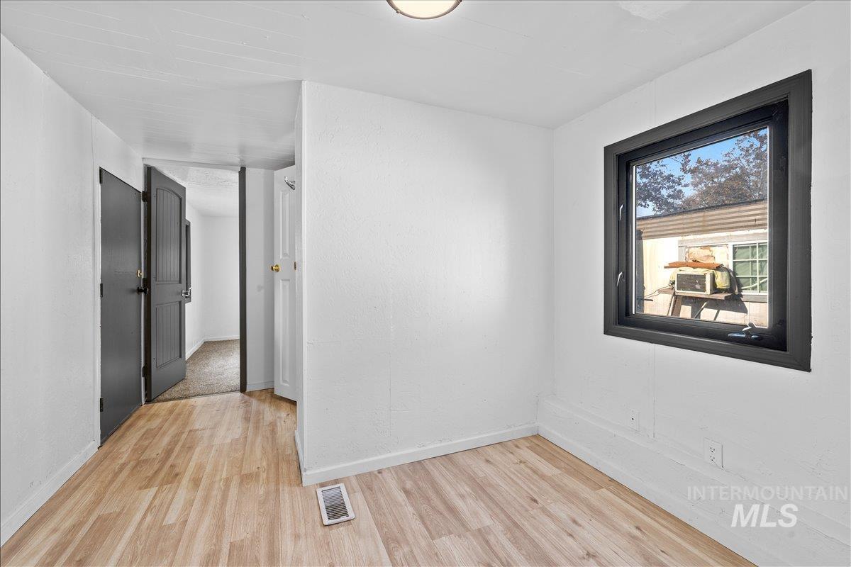 6728 W Fairview Ave, Boise, Idaho 83704, 2 Bedrooms, 1 Bathroom, Residential For Sale, Price $35,000,MLS 98972991