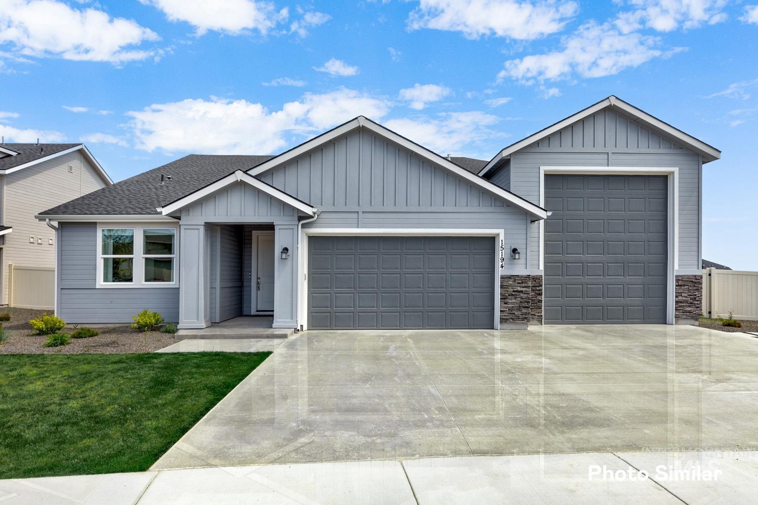 15061 Lenticular Ave, Caldwell, Idaho 83607, 3 Bedrooms, 2 Bathrooms, Residential For Sale, Price $612,400,MLS 98972994