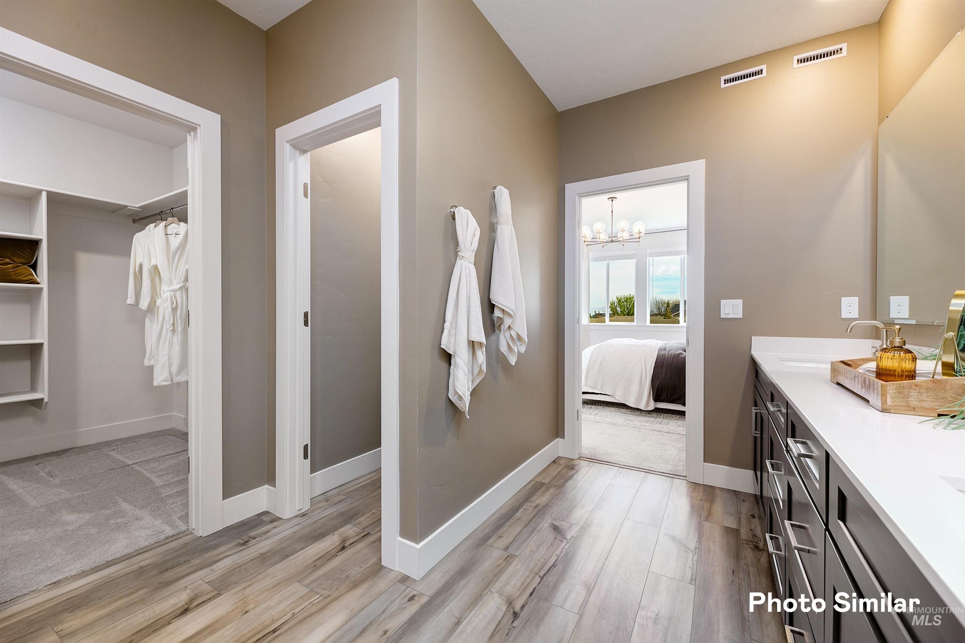 15061 Lenticular Ave, Caldwell, Idaho 83607, 3 Bedrooms, 2 Bathrooms, Residential For Sale, Price $612,400,MLS 98972994