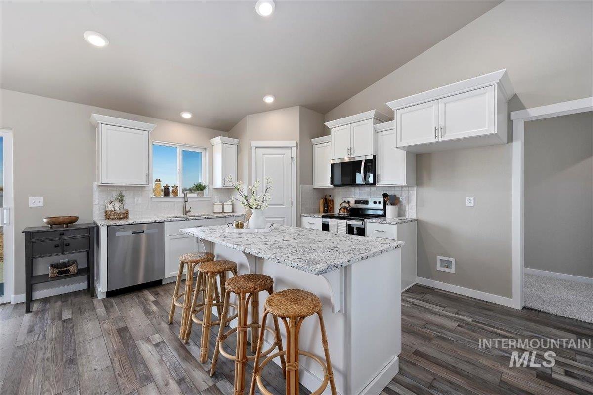 2044 Lowline Avenue, Twin Falls, Idaho 83301, 4 Bedrooms, 2 Bathrooms, Residential For Sale, Price $379,000,MLS 98972995