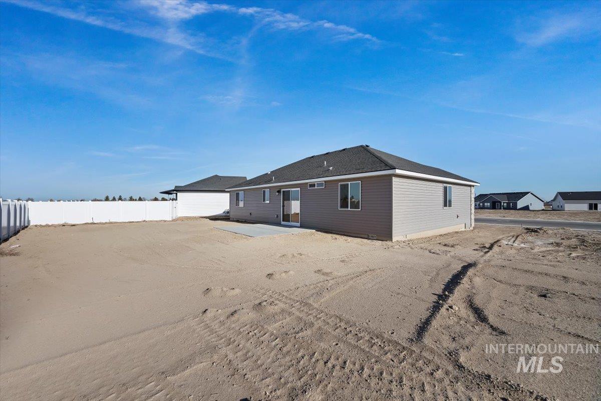 2044 Lowline Avenue, Twin Falls, Idaho 83301, 4 Bedrooms, 2 Bathrooms, Residential For Sale, Price $379,000,MLS 98972995