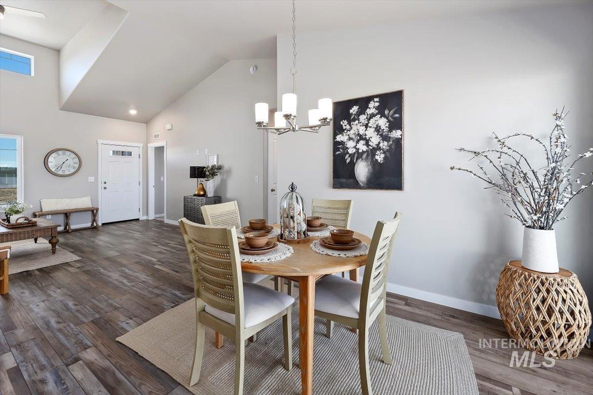 2044 Lowline Avenue, Twin Falls, Idaho 83301, 4 Bedrooms, 2 Bathrooms, Residential For Sale, Price $379,000,MLS 98972995