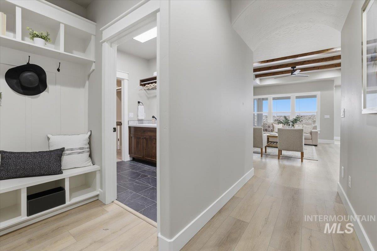 2663 Soulen Dr, Emmett, Idaho 83617, 3 Bedrooms, 2 Bathrooms, Residential For Sale, Price $564,500,MLS 98972999