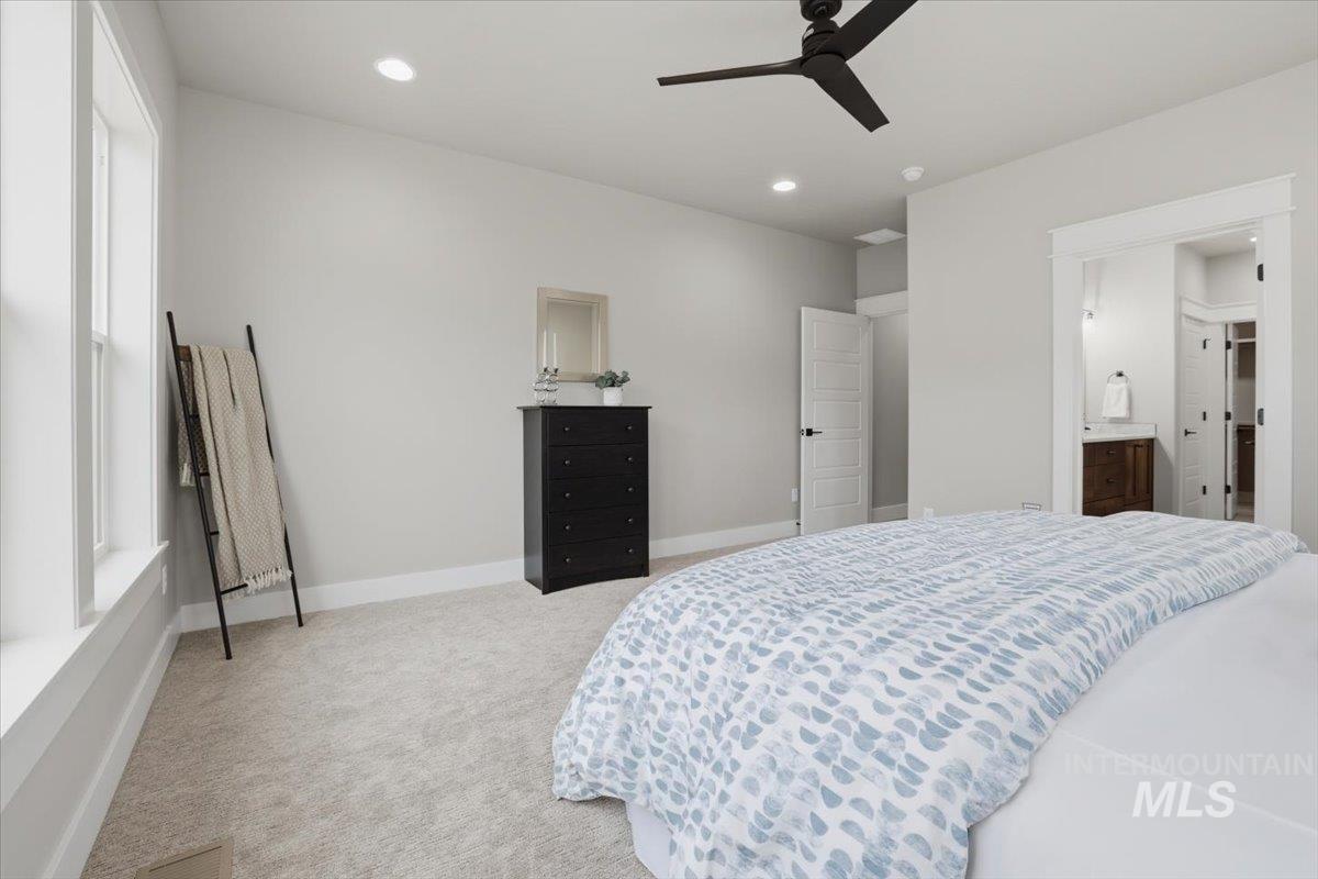 2663 Soulen Dr, Emmett, Idaho 83617, 3 Bedrooms, 2 Bathrooms, Residential For Sale, Price $564,500,MLS 98972999