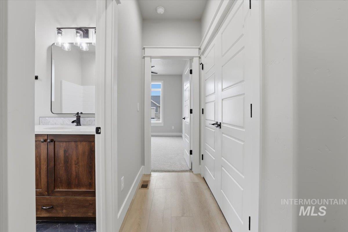 2663 Soulen Dr, Emmett, Idaho 83617, 3 Bedrooms, 2 Bathrooms, Residential For Sale, Price $564,500,MLS 98972999