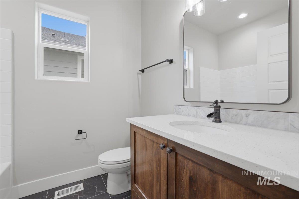 2663 Soulen Dr, Emmett, Idaho 83617, 3 Bedrooms, 2 Bathrooms, Residential For Sale, Price $564,500,MLS 98972999