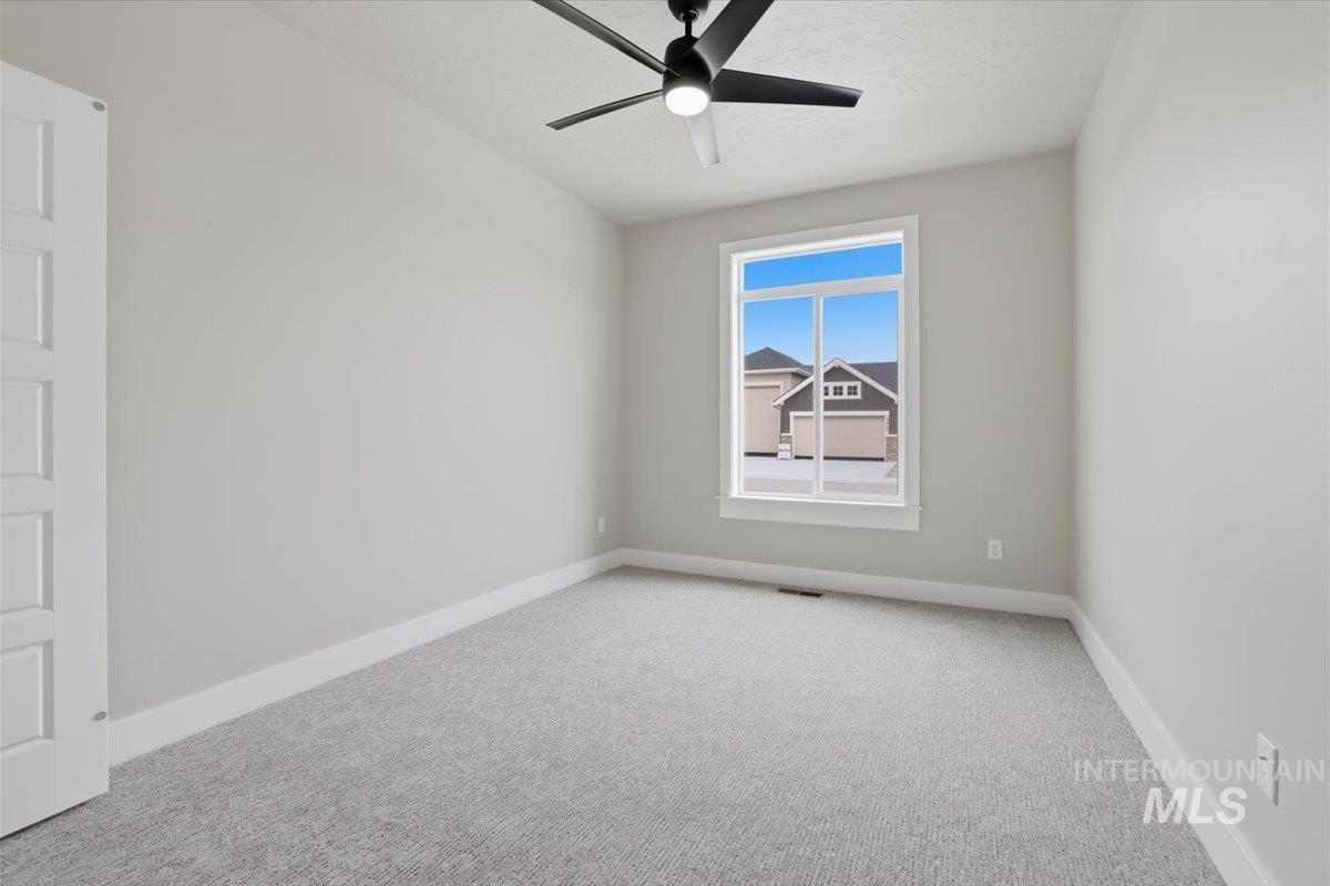 2663 Soulen Dr, Emmett, Idaho 83617, 3 Bedrooms, 2 Bathrooms, Residential For Sale, Price $564,500,MLS 98972999