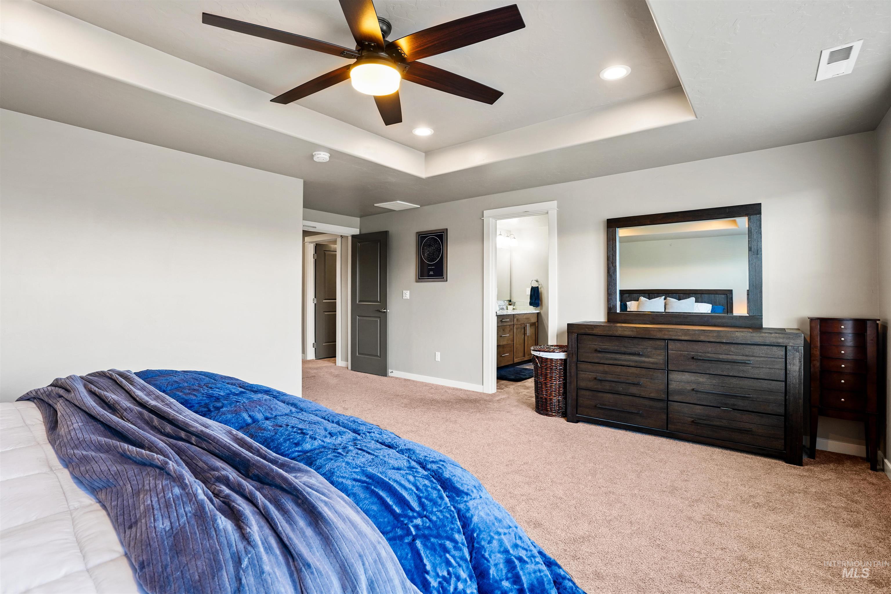 6796 S Silver Spur Way, Boise, Idaho 83709, 4 Bedrooms, 3 Bathrooms, Residential For Sale, Price $615,990,MLS 98973001