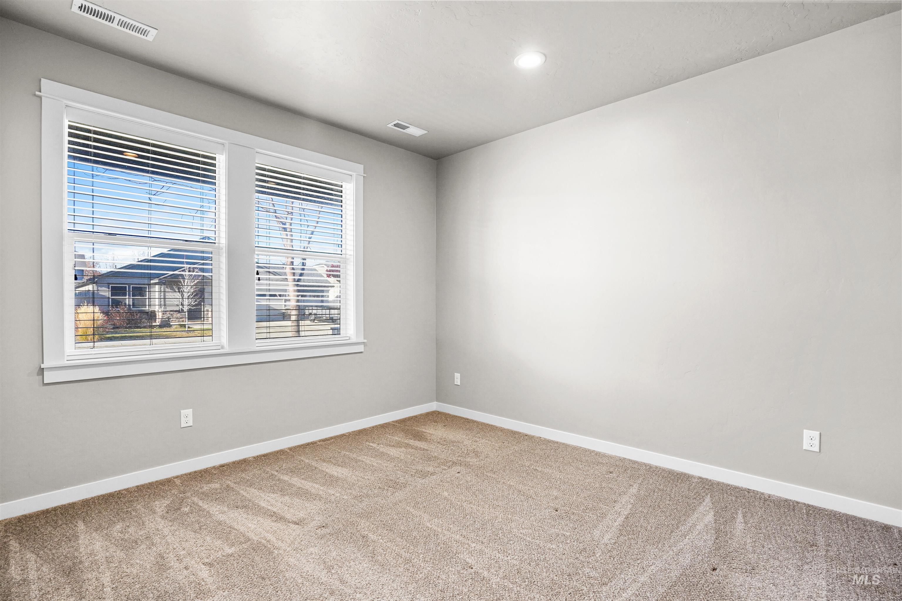 6796 S Silver Spur Way, Boise, Idaho 83709, 4 Bedrooms, 3 Bathrooms, Residential For Sale, Price $615,990,MLS 98973001