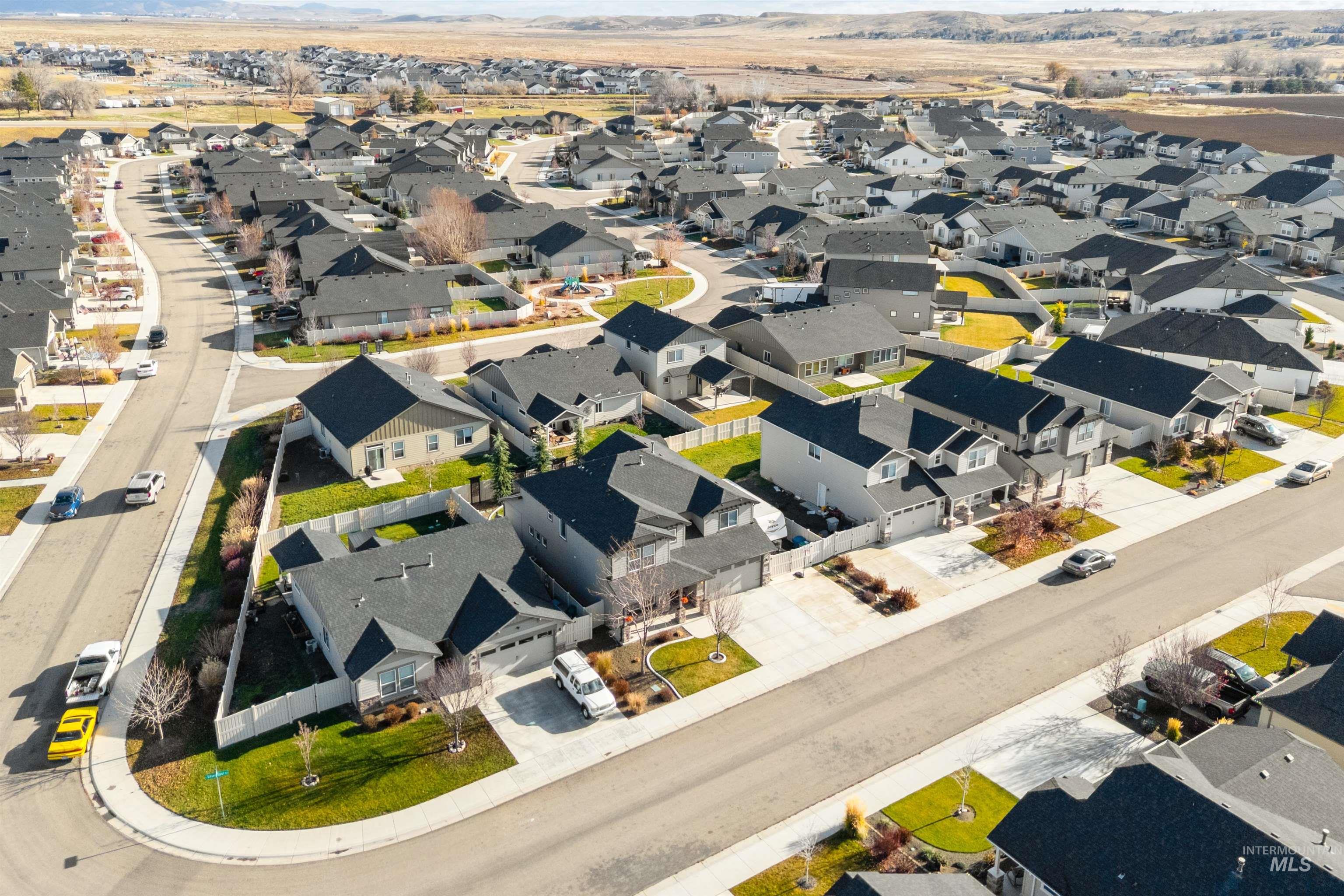 6796 S Silver Spur Way, Boise, Idaho 83709, 4 Bedrooms, 3 Bathrooms, Residential For Sale, Price $615,990,MLS 98973001