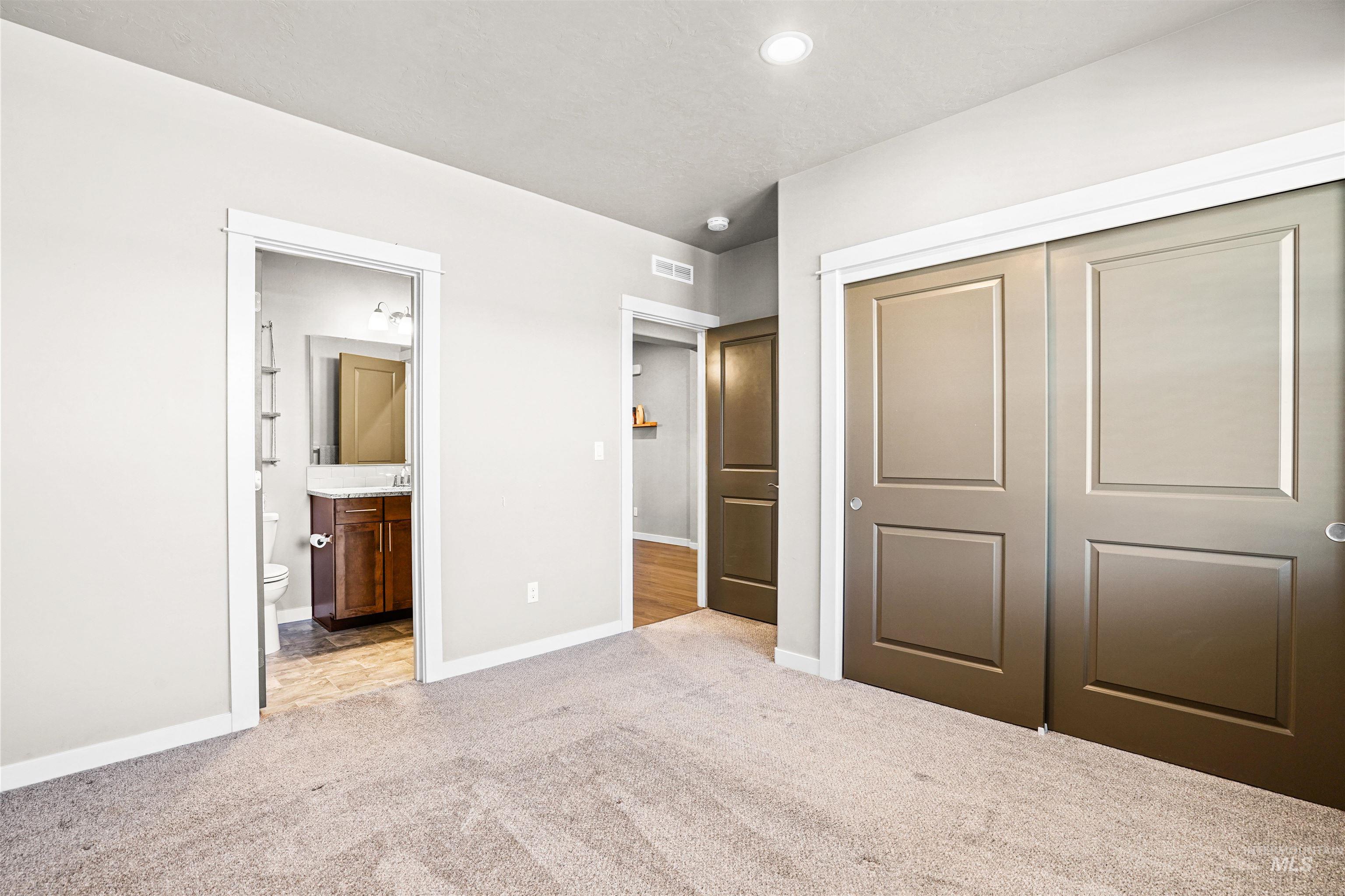 6796 S Silver Spur Way, Boise, Idaho 83709, 4 Bedrooms, 3 Bathrooms, Residential For Sale, Price $615,990,MLS 98973001