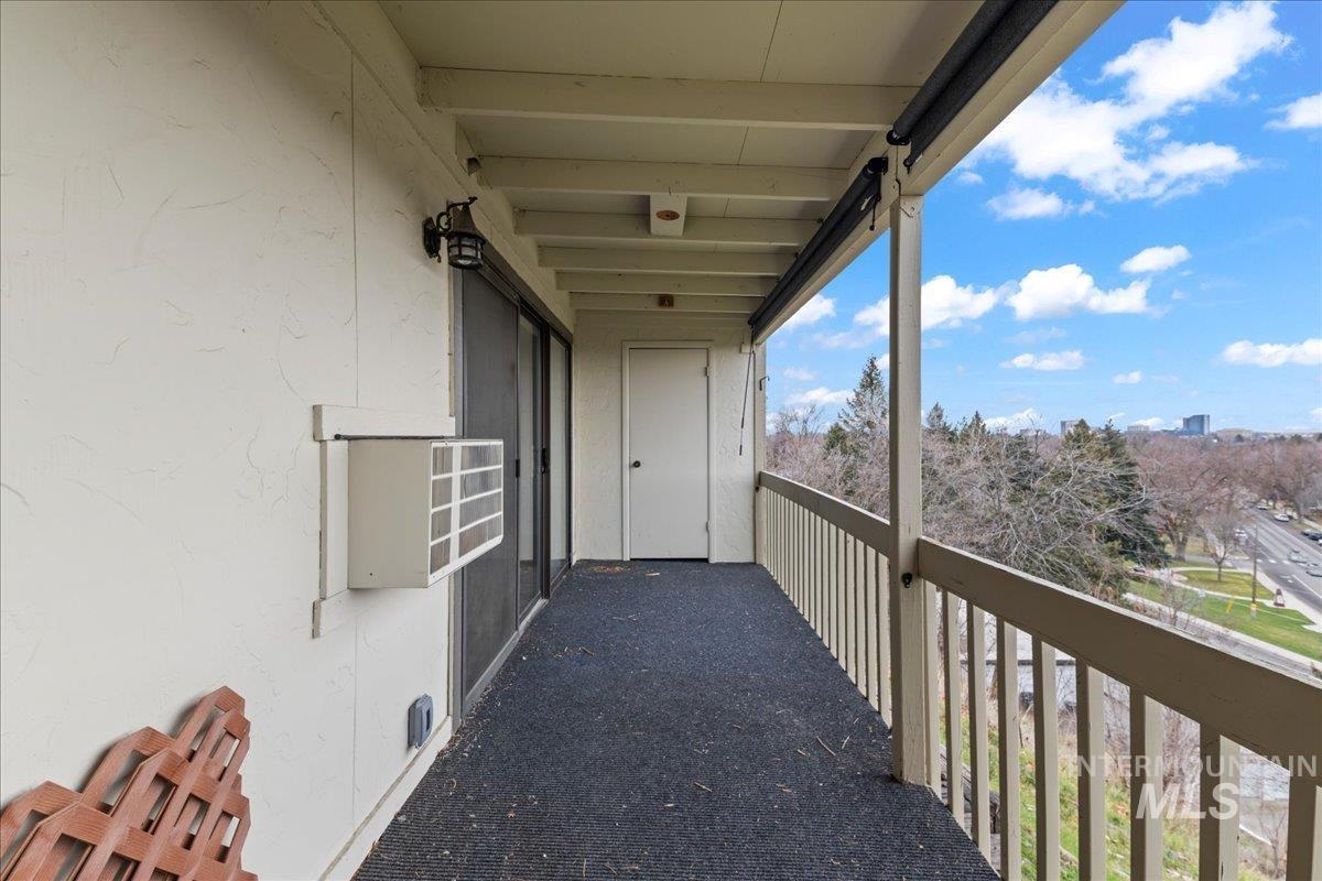 1419 Camel Back Lane, Boise, Idaho 83702, 1 Bedroom, 1 Bathroom, Residential For Sale, Price $365,000,MLS 98973003