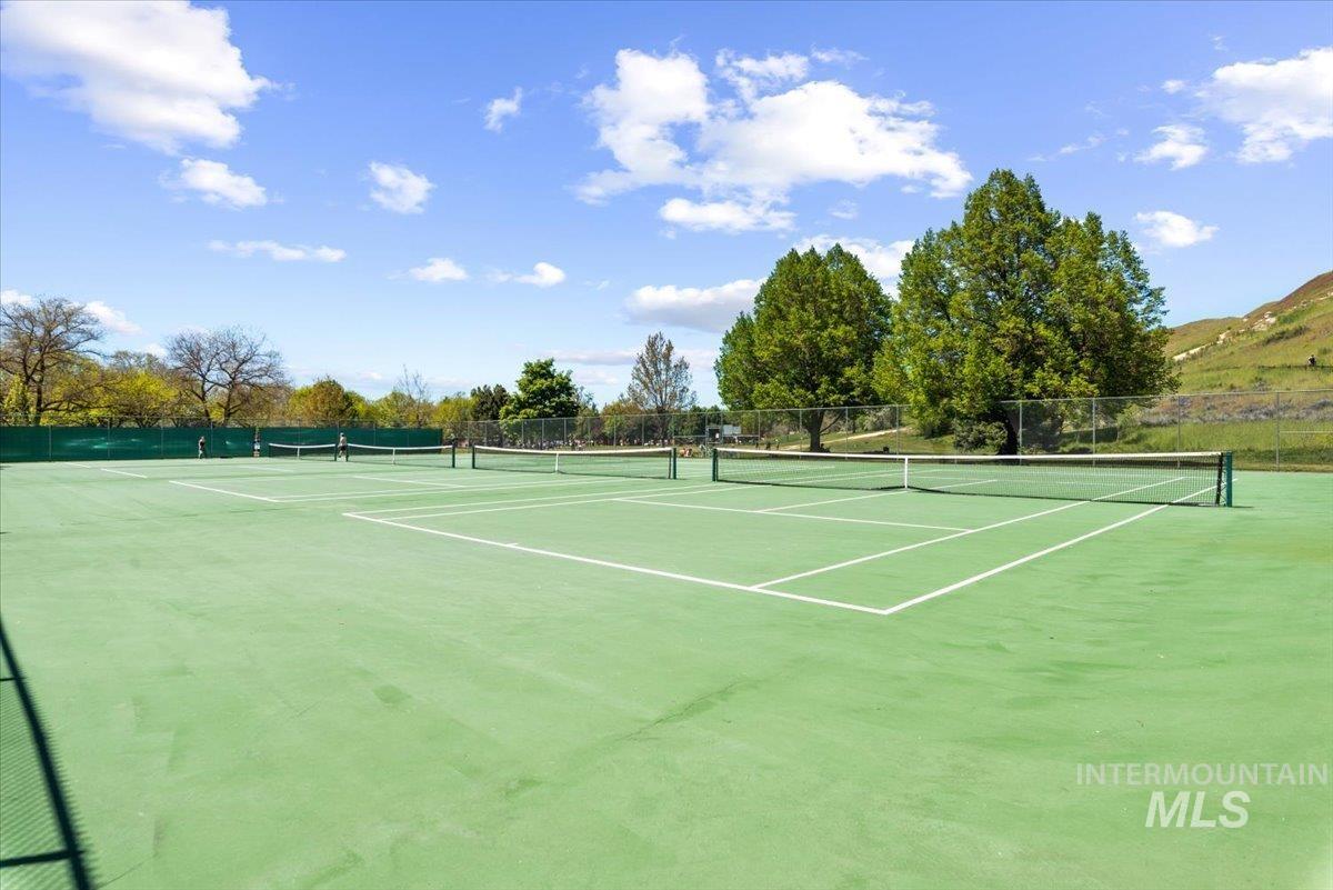 1419 Camel Back Lane, Boise, Idaho 83702, 1 Bedroom, 1 Bathroom, Residential For Sale, Price $365,000,MLS 98973003