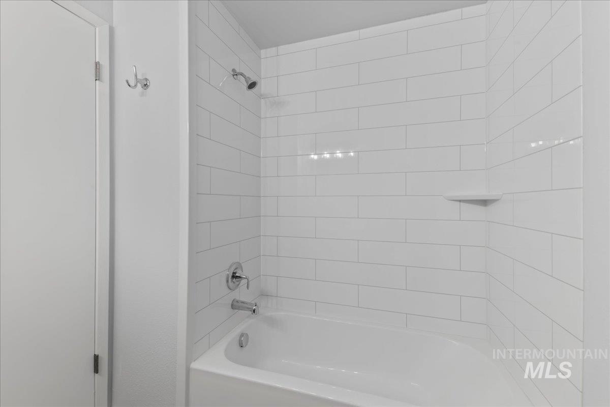 1419 Camel Back Lane, Boise, Idaho 83702, 1 Bedroom, 1 Bathroom, Residential For Sale, Price $365,000,MLS 98973003