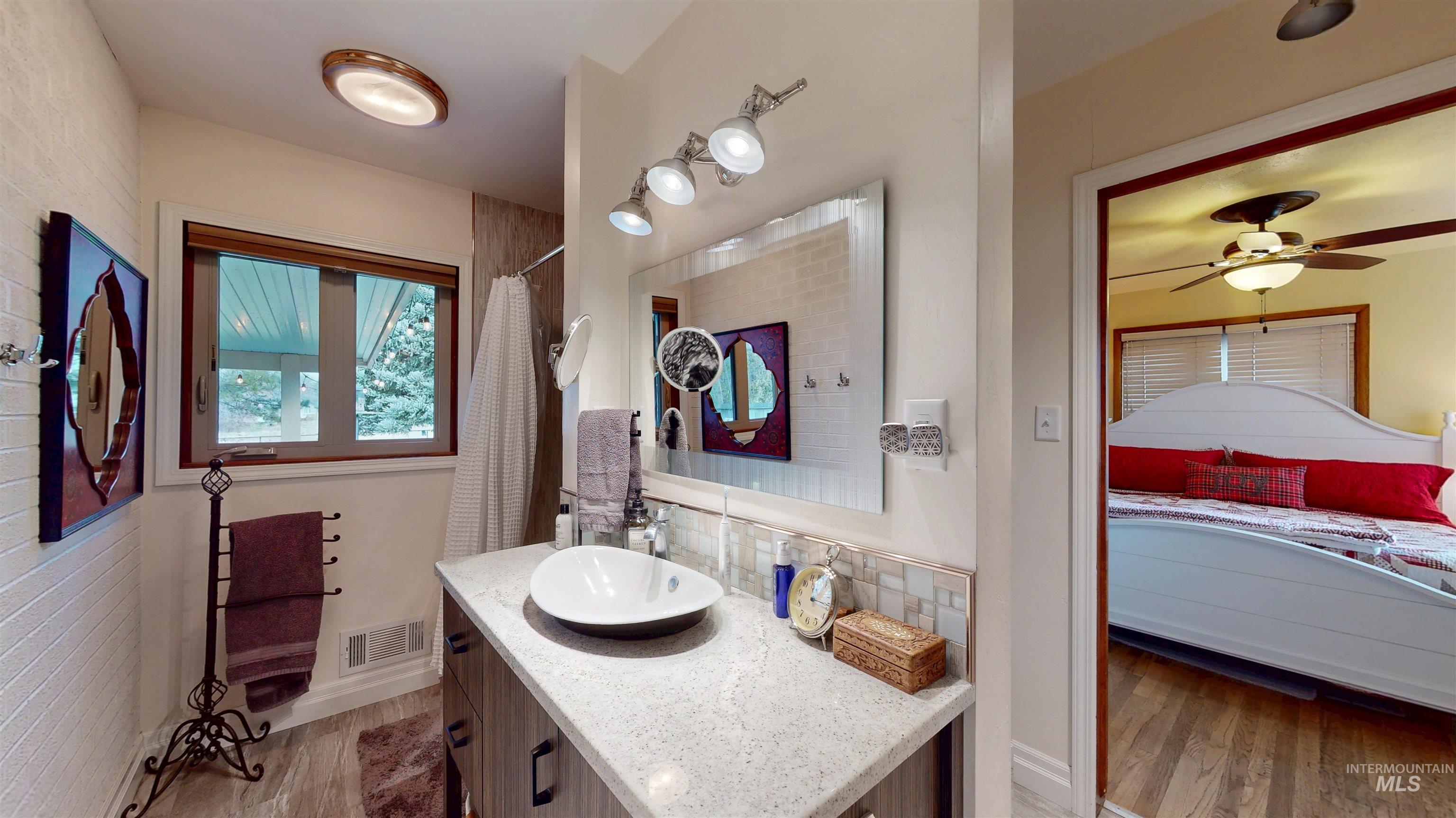 2111 Addison Ave E, Twin Falls, Idaho 83301, 4 Bedrooms, 1.5 Bathrooms, Residential For Sale, Price $525,000,MLS 98973004