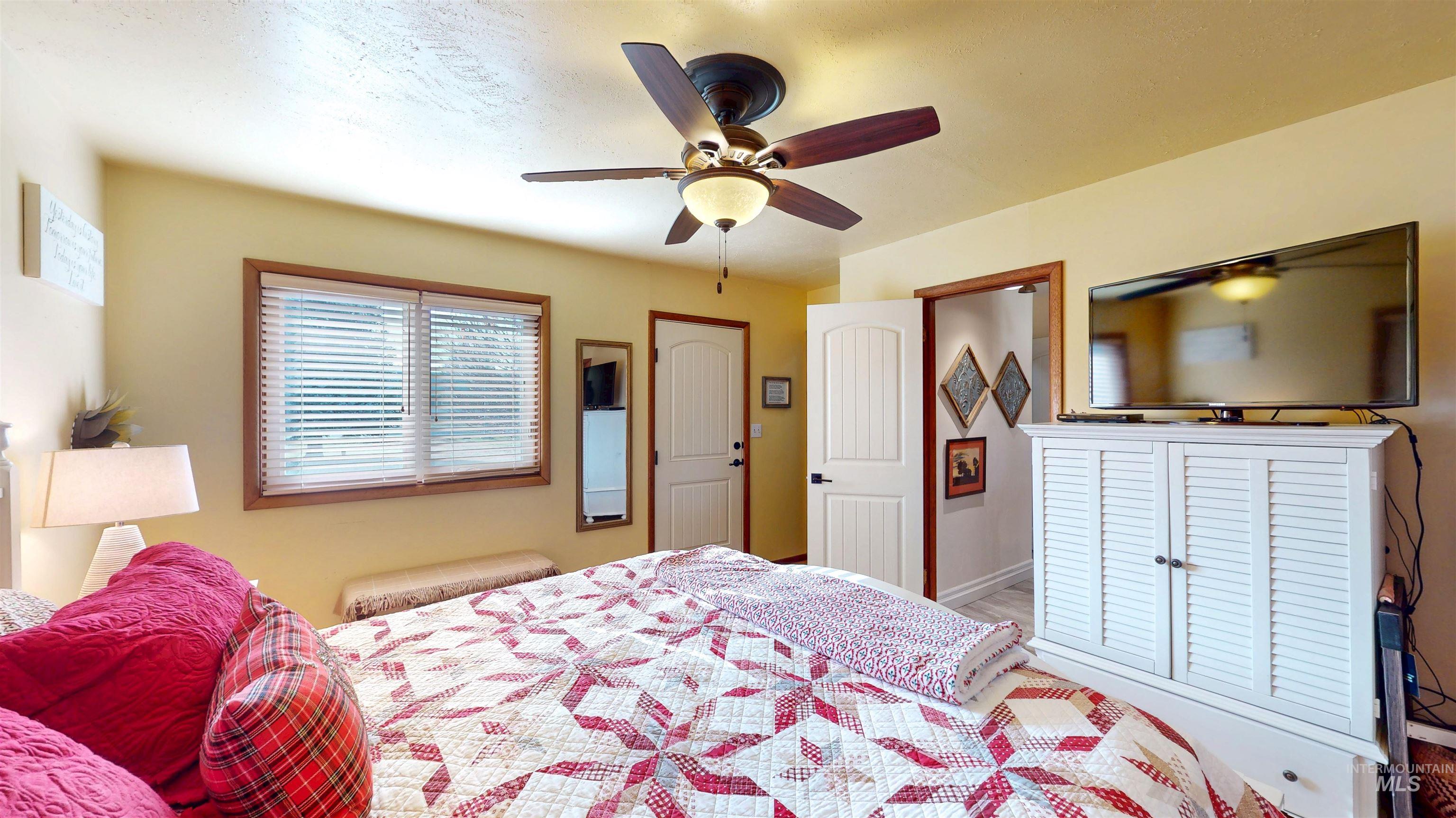 2111 Addison Ave E, Twin Falls, Idaho 83301, 4 Bedrooms, 1.5 Bathrooms, Residential For Sale, Price $525,000,MLS 98973004