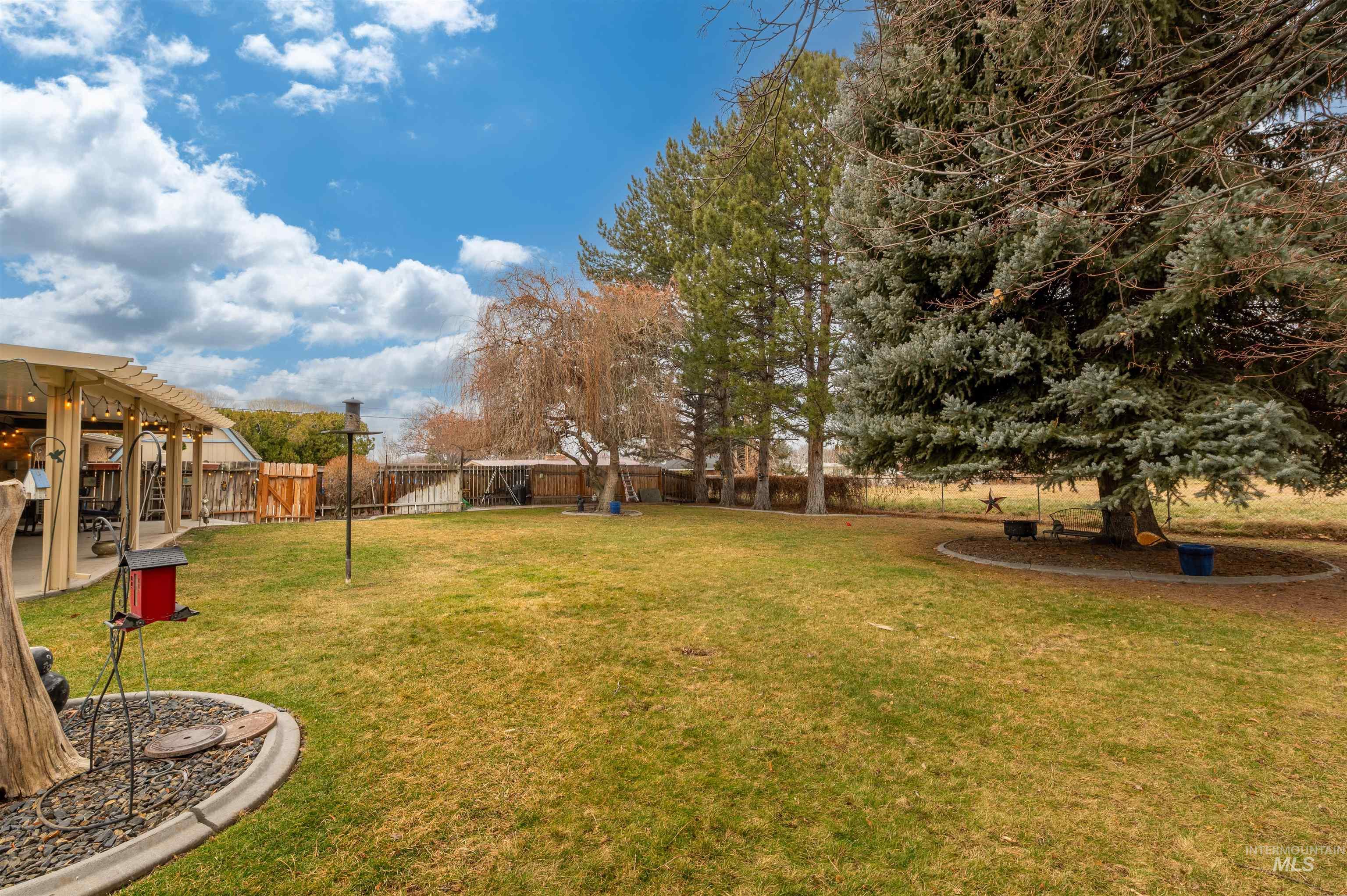 2111 Addison Ave E, Twin Falls, Idaho 83301, 4 Bedrooms, 1.5 Bathrooms, Residential For Sale, Price $525,000,MLS 98973004