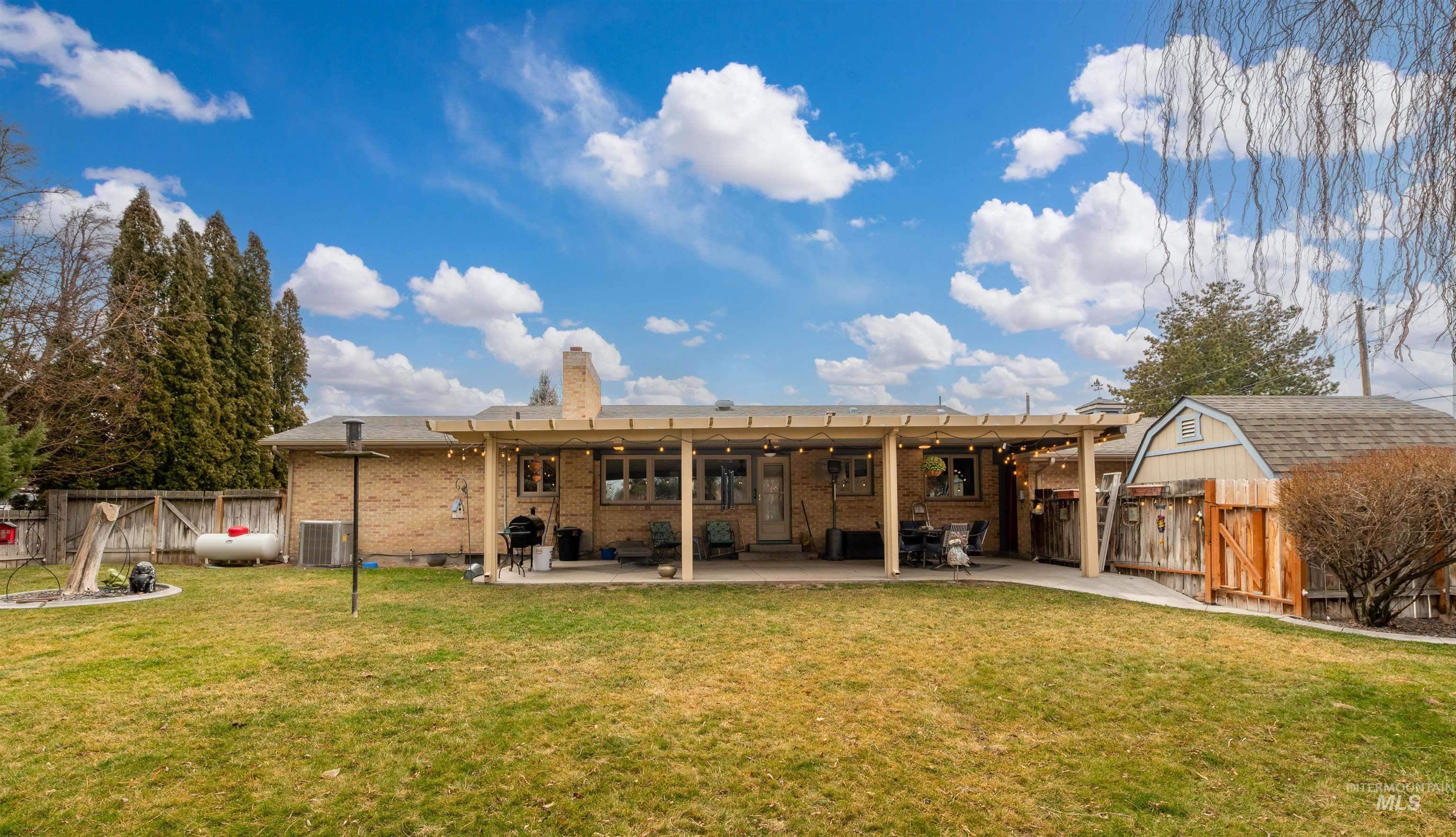 2111 Addison Ave E, Twin Falls, Idaho 83301, 4 Bedrooms, 1.5 Bathrooms, Residential For Sale, Price $525,000,MLS 98973004