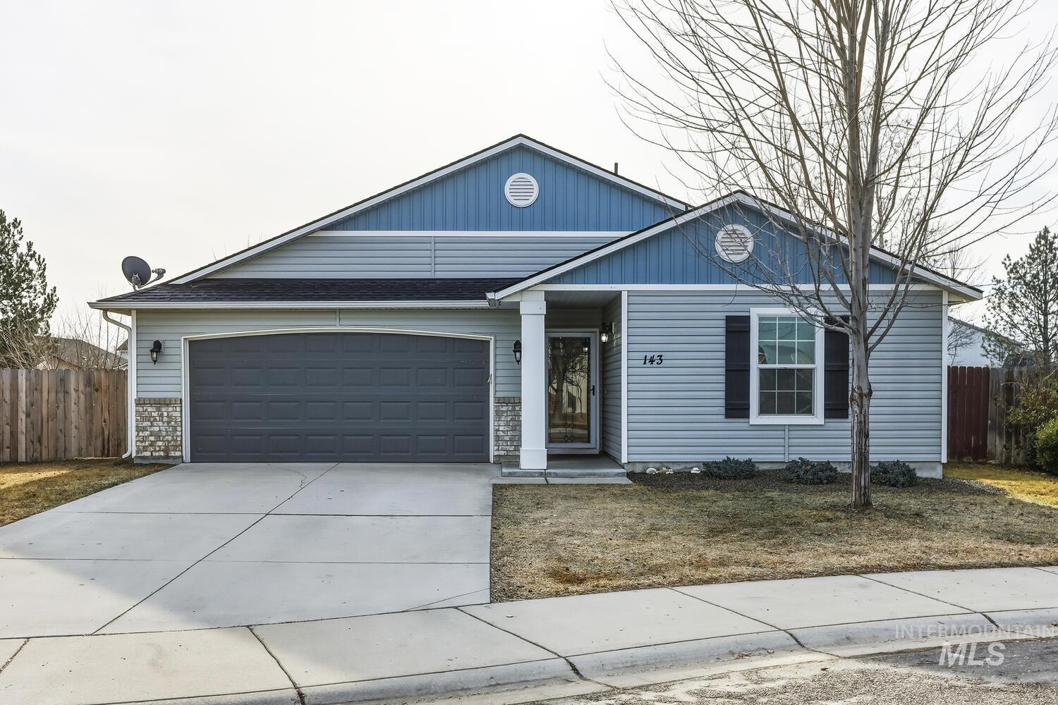 143 E Willow Creek, Middleton, Idaho 83644, 3 Bedrooms, 2 Bathrooms, Residential For Sale, Price $384,900,MLS 98973007