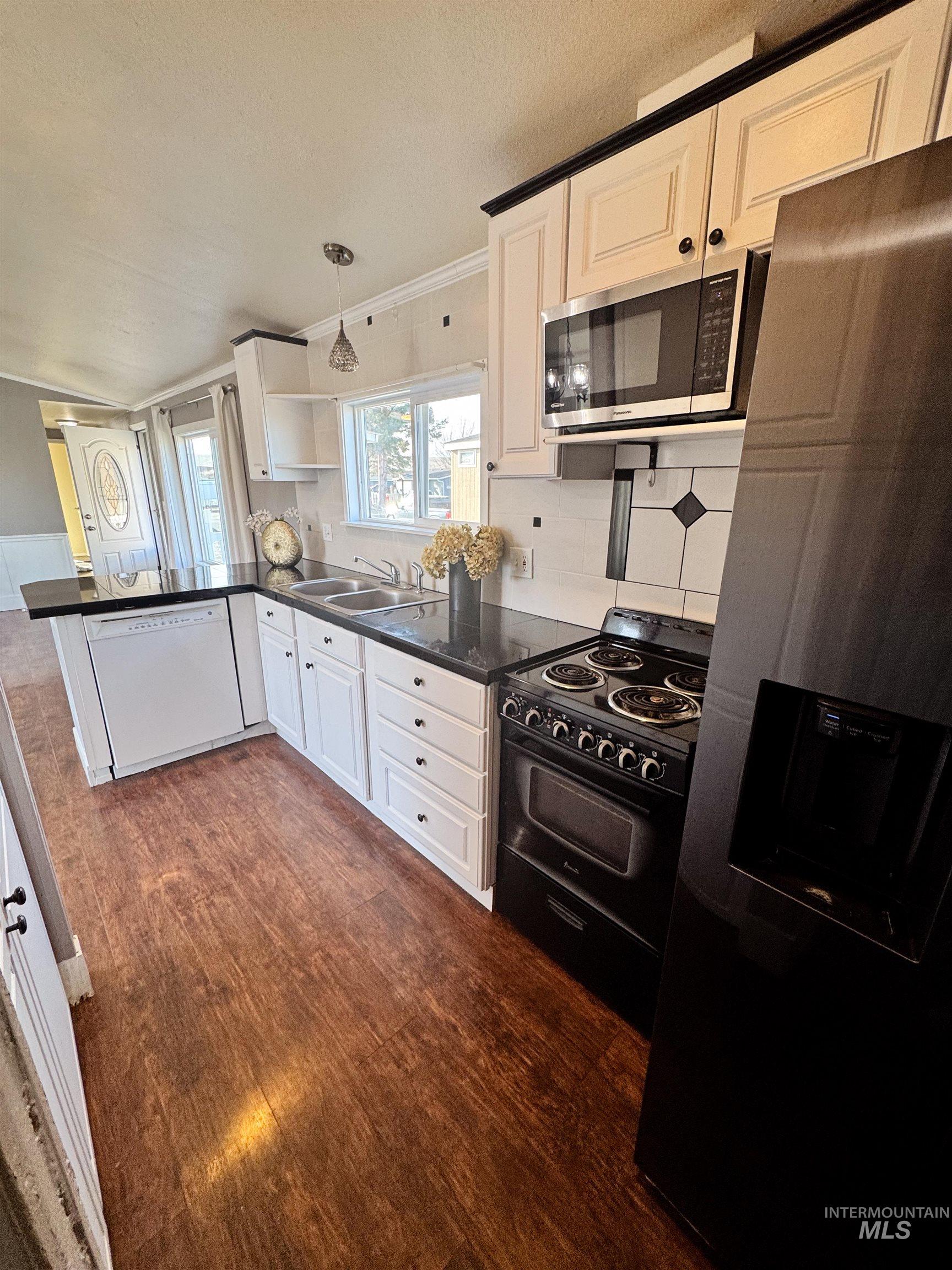 2372 Blue Sage Lane #87, Boise, Idaho 83716, 3 Bedrooms, 2 Bathrooms, Residential For Sale, Price $140,000,MLS 98973008