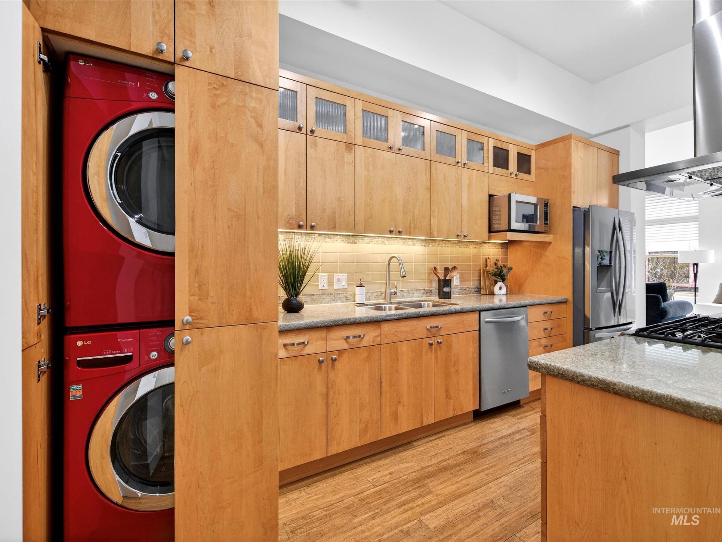 101 N 10th Street, Boise, Idaho 83702, 2 Bedrooms, 1 Bathroom, Residential For Sale, Price $629,000,MLS 98973009