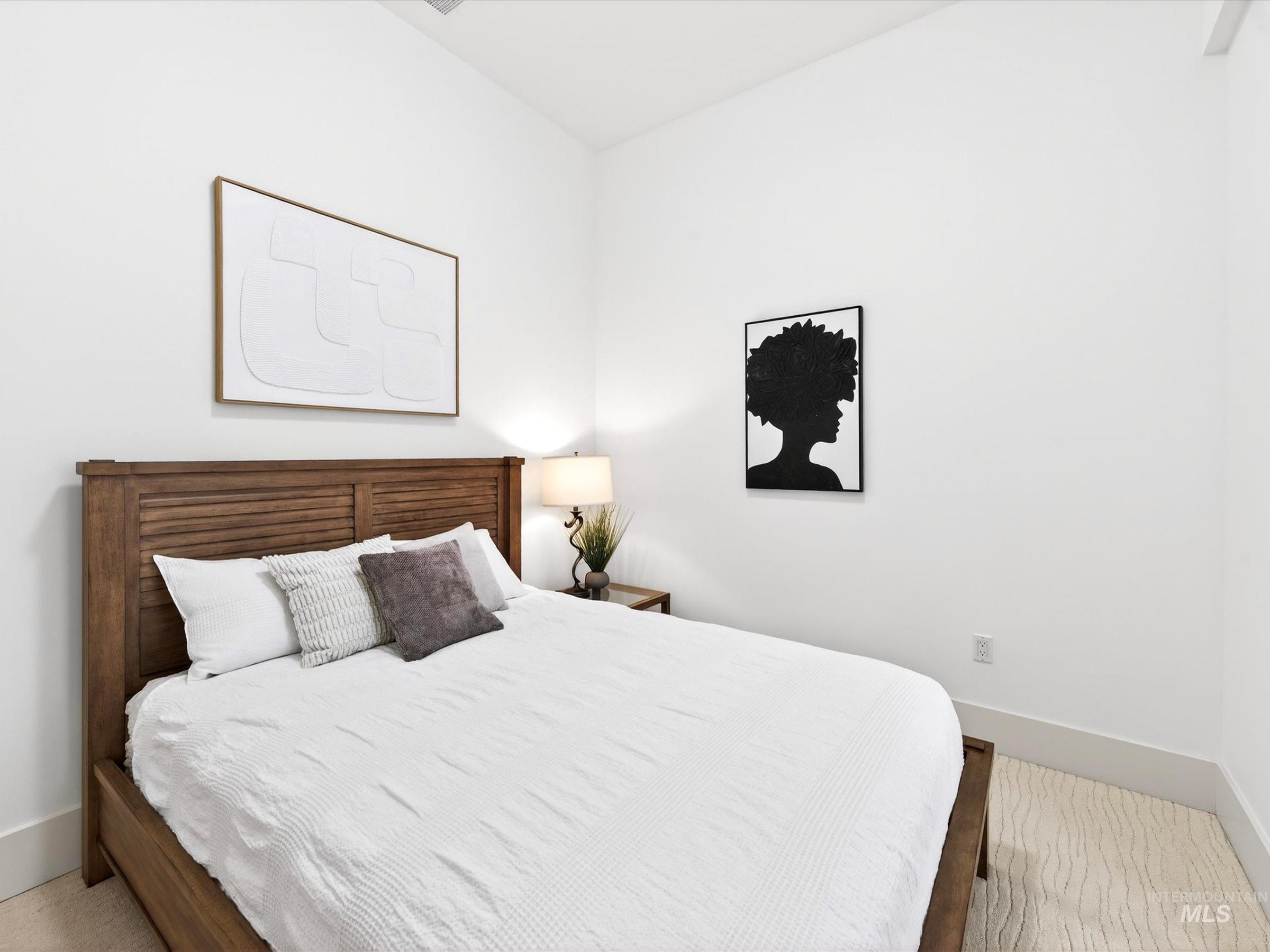 101 N 10th Street, Boise, Idaho 83702, 2 Bedrooms, 1 Bathroom, Residential For Sale, Price $629,000,MLS 98973009