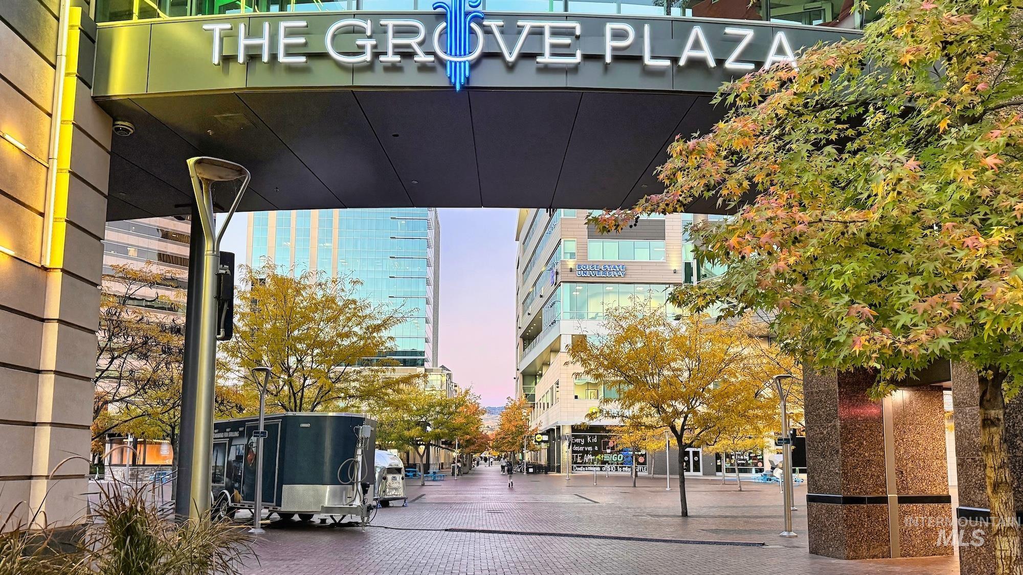 101 N 10th Street #203, Boise, Idaho 83702, 2 Bedrooms, 1 Bathroom, Residential For Sale, Price $629,000,MLS 98973009