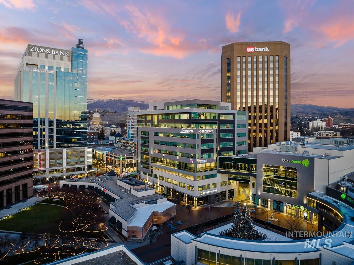 101 N 10th Street, Boise, Idaho 83702, 2 Bedrooms, 1 Bathroom, Residential For Sale, Price $629,000,MLS 98973009