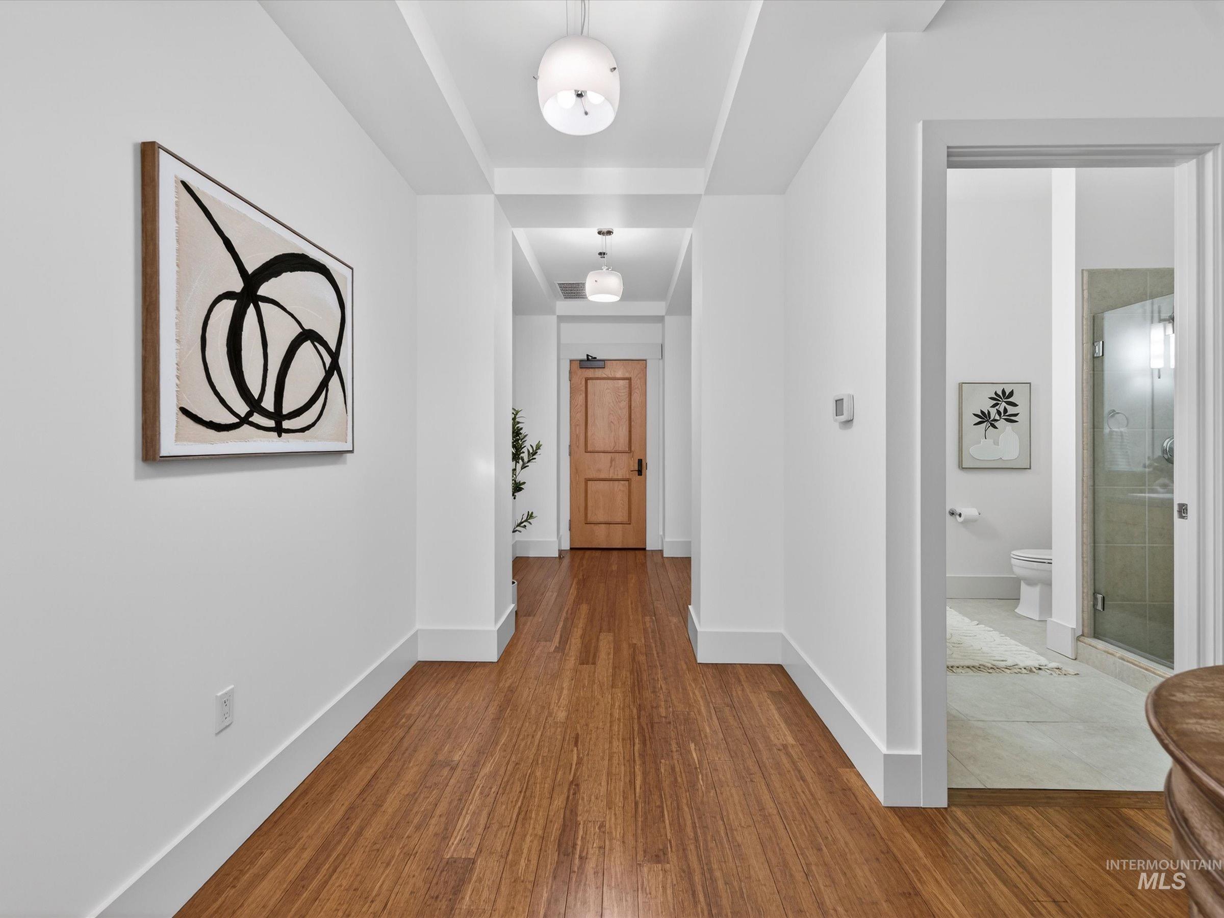 101 N 10th Street #203, Boise, Idaho 83702, 2 Bedrooms, 1 Bathroom, Residential For Sale, Price $629,000,MLS 98973009