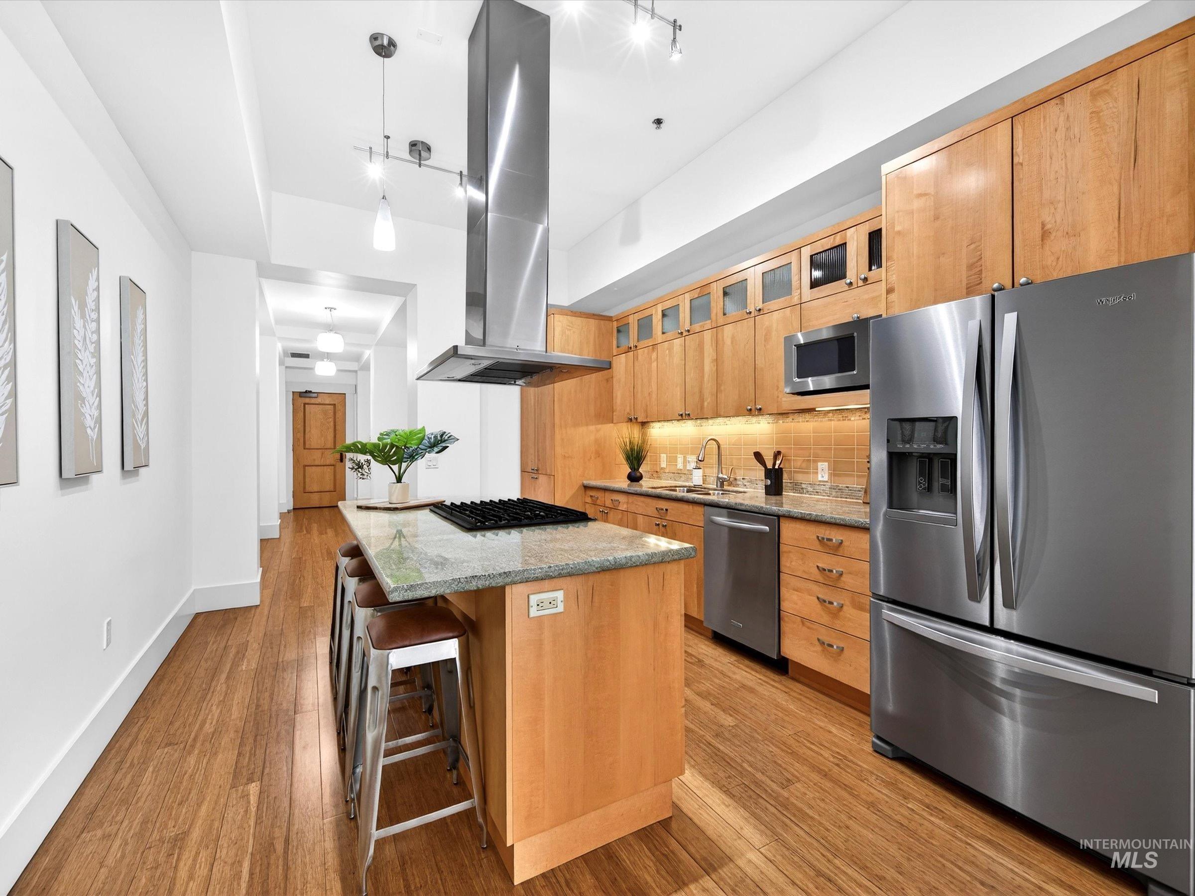 101 N 10th Street, Boise, Idaho 83702, 2 Bedrooms, 1 Bathroom, Residential For Sale, Price $629,000,MLS 98973009