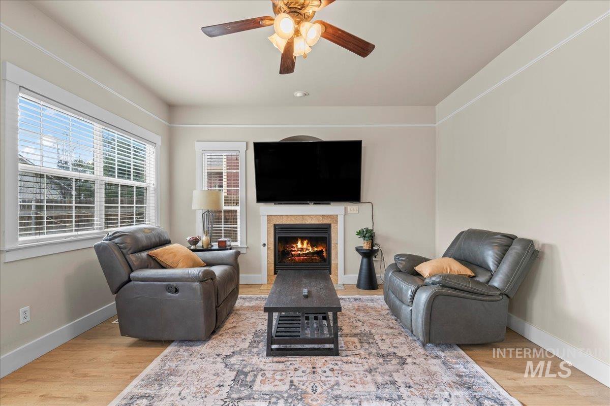 2586 N Mitchell St, Boise, Idaho 83704, 3 Bedrooms, 2.5 Bathrooms, Residential For Sale, Price $415,000,MLS 98973010