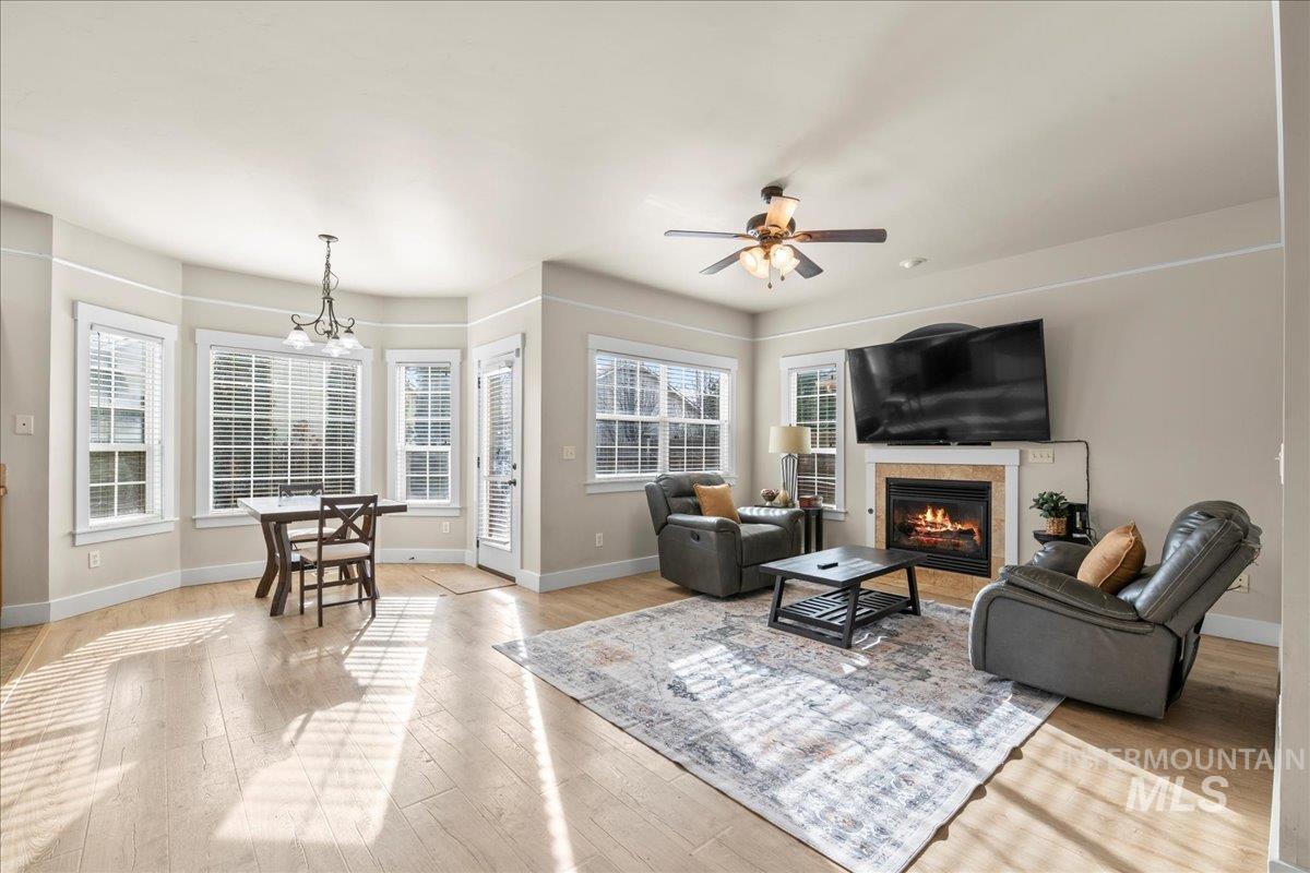 2586 N Mitchell St, Boise, Idaho 83704, 3 Bedrooms, 2.5 Bathrooms, Residential For Sale, Price $415,000,MLS 98973010