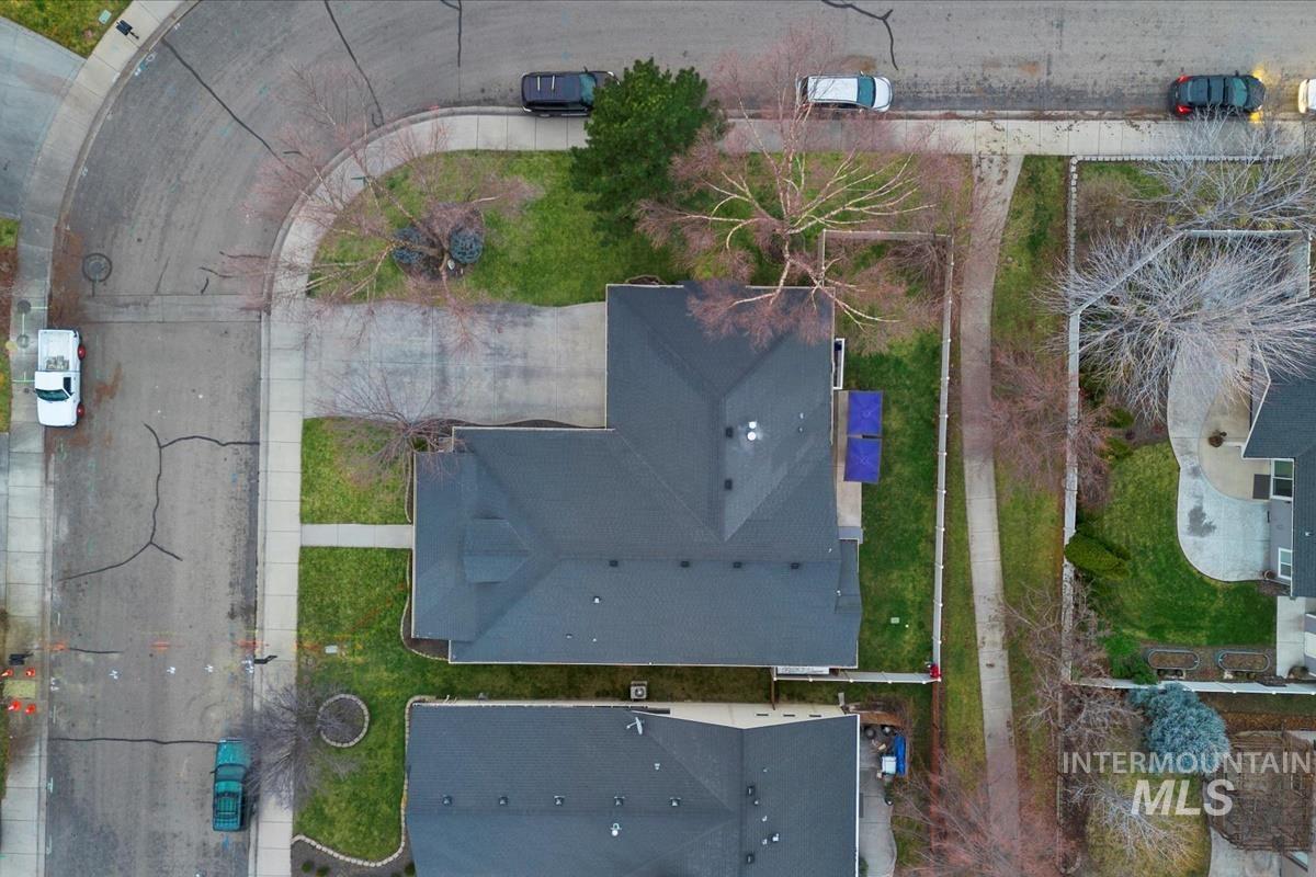 1512 W Great Basin Dr., Meridian, Idaho 83646, 3 Bedrooms, 2 Bathrooms, Residential For Sale, Price $483,000,MLS 98973011