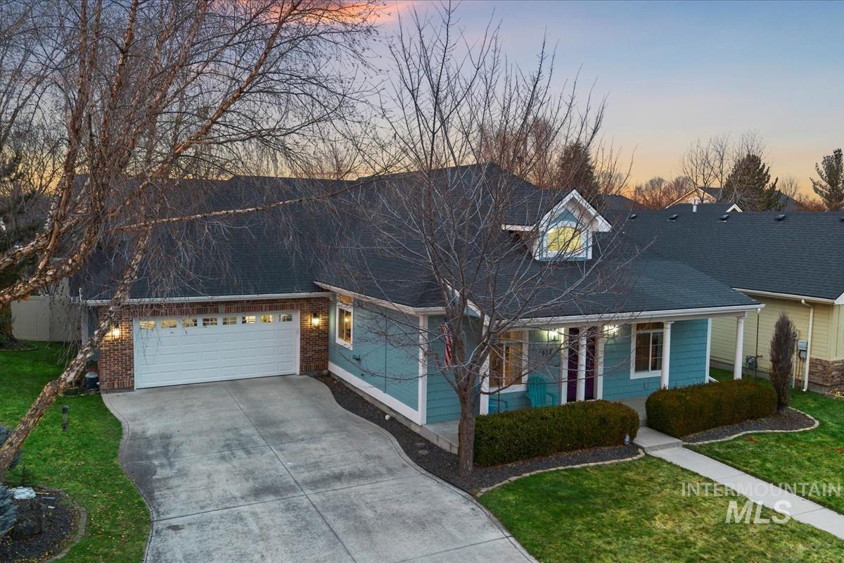 1512 W Great Basin Dr., Meridian, Idaho 83646, 3 Bedrooms, 2 Bathrooms, Residential For Sale, Price $483,000,MLS 98973011