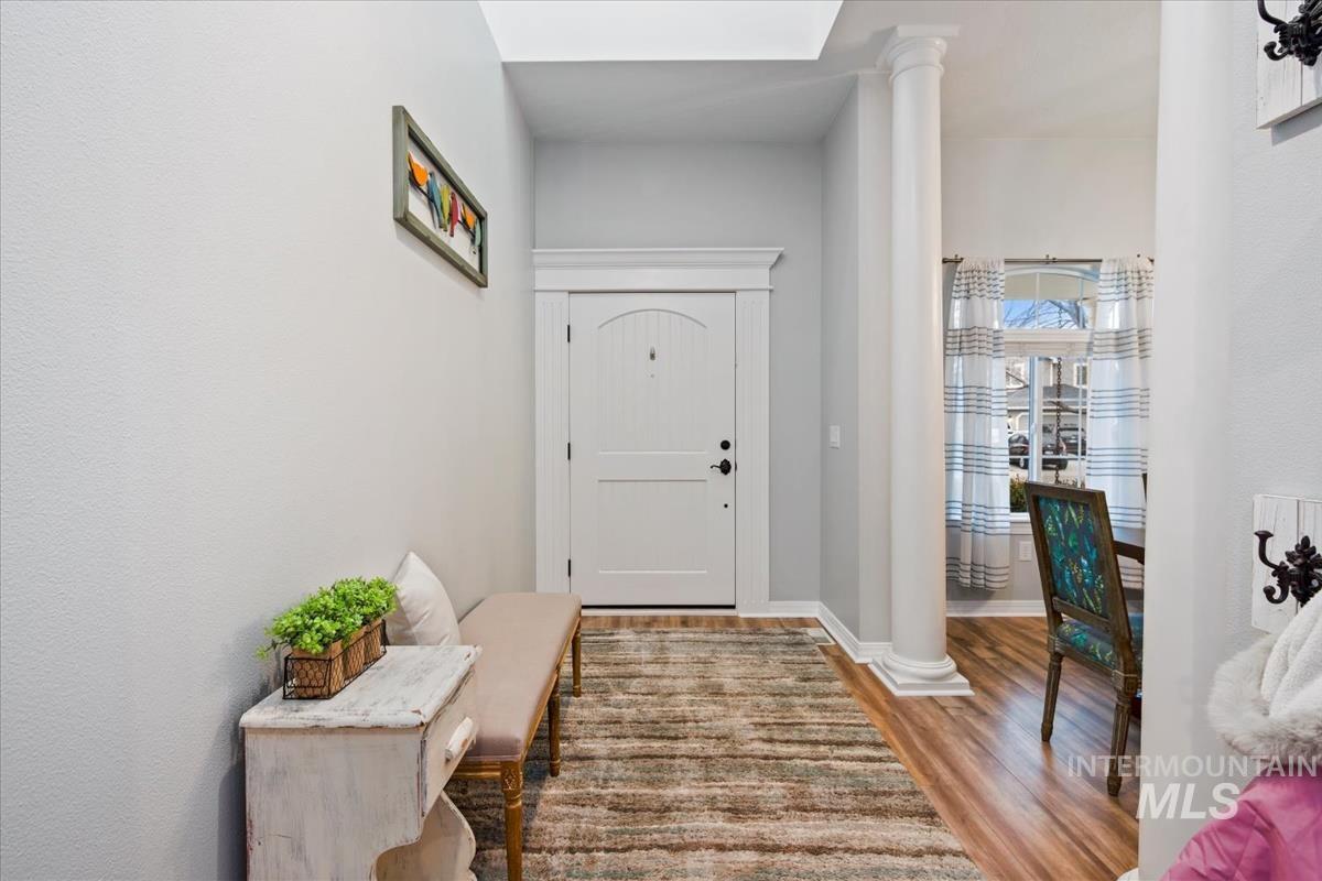 1512 W Great Basin Dr., Meridian, Idaho 83646, 3 Bedrooms, 2 Bathrooms, Residential For Sale, Price $483,000,MLS 98973011