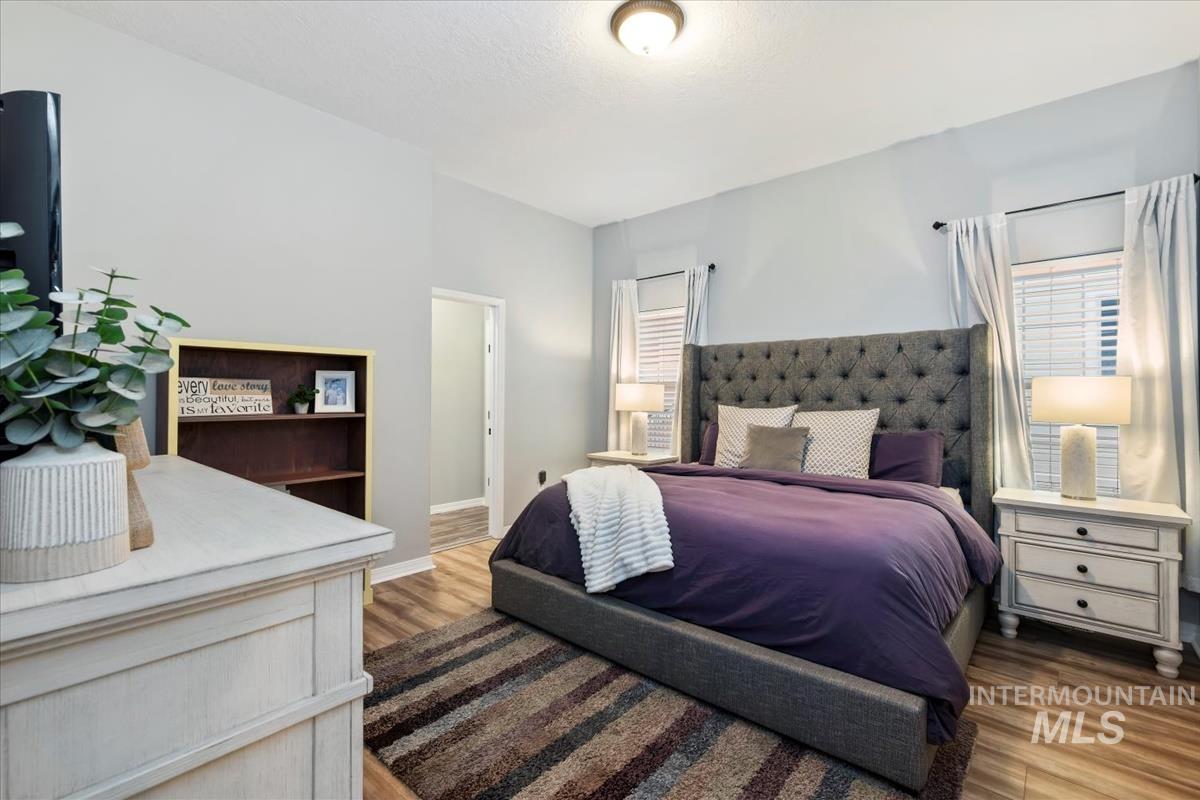 1512 W Great Basin Dr., Meridian, Idaho 83646, 3 Bedrooms, 2 Bathrooms, Residential For Sale, Price $483,000,MLS 98973011