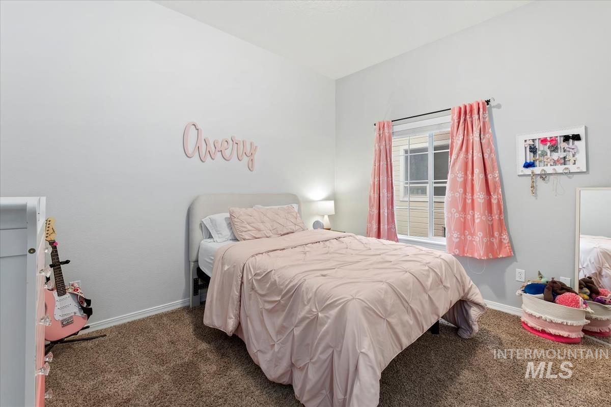 1512 W Great Basin Dr., Meridian, Idaho 83646, 3 Bedrooms, 2 Bathrooms, Residential For Sale, Price $483,000,MLS 98973011