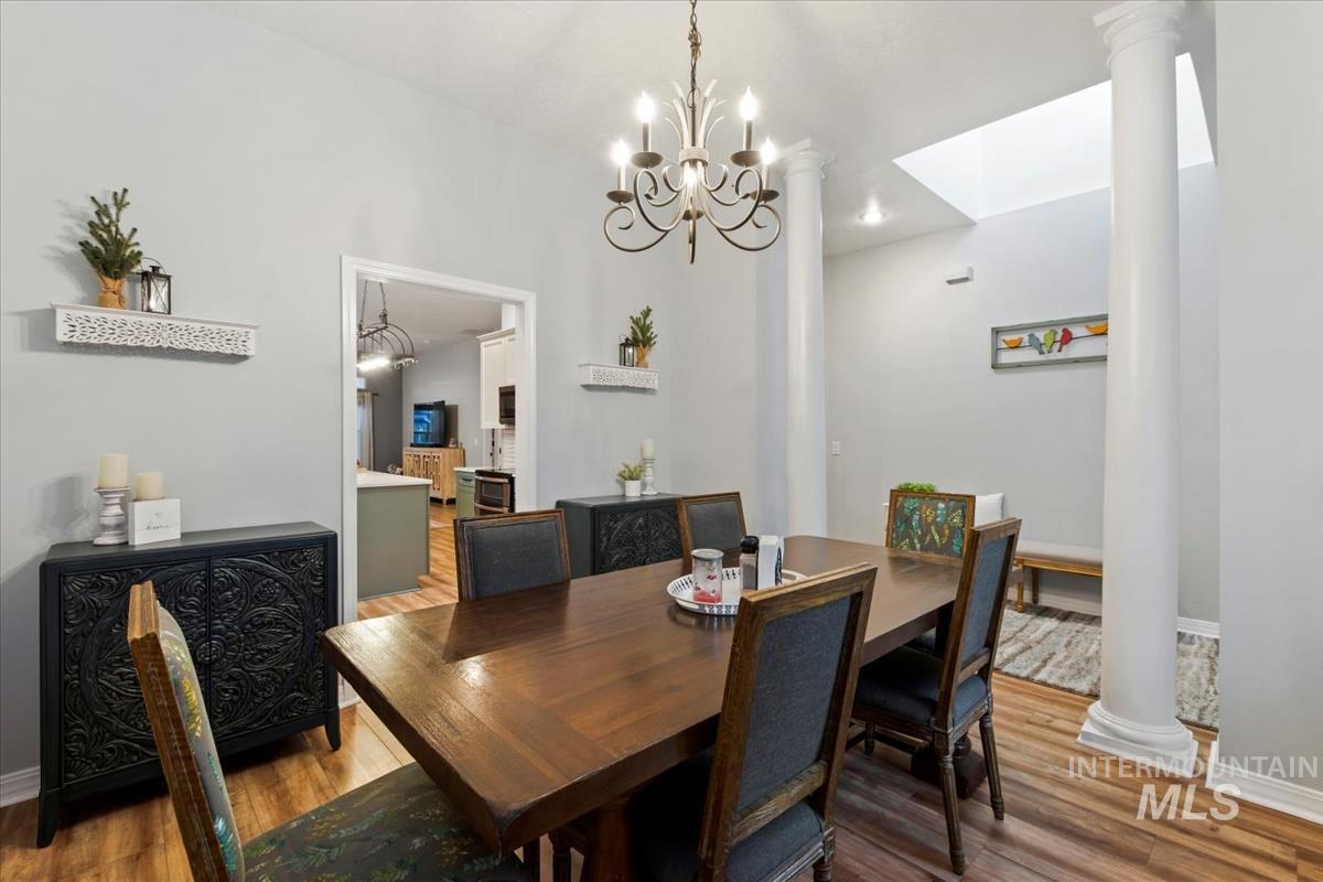 1512 W Great Basin Dr., Meridian, Idaho 83646, 3 Bedrooms, 2 Bathrooms, Residential For Sale, Price $483,000,MLS 98973011