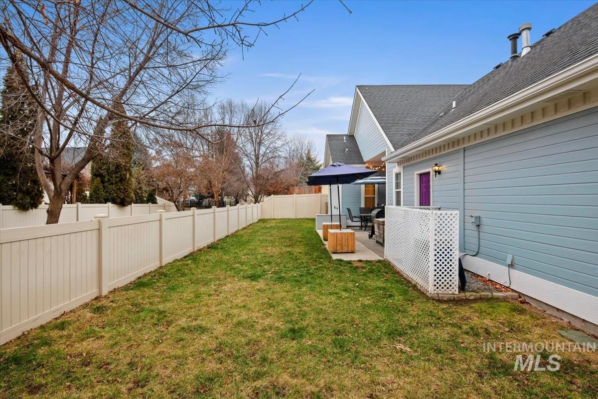 1512 W Great Basin Dr., Meridian, Idaho 83646, 3 Bedrooms, 2 Bathrooms, Residential For Sale, Price $483,000,MLS 98973011