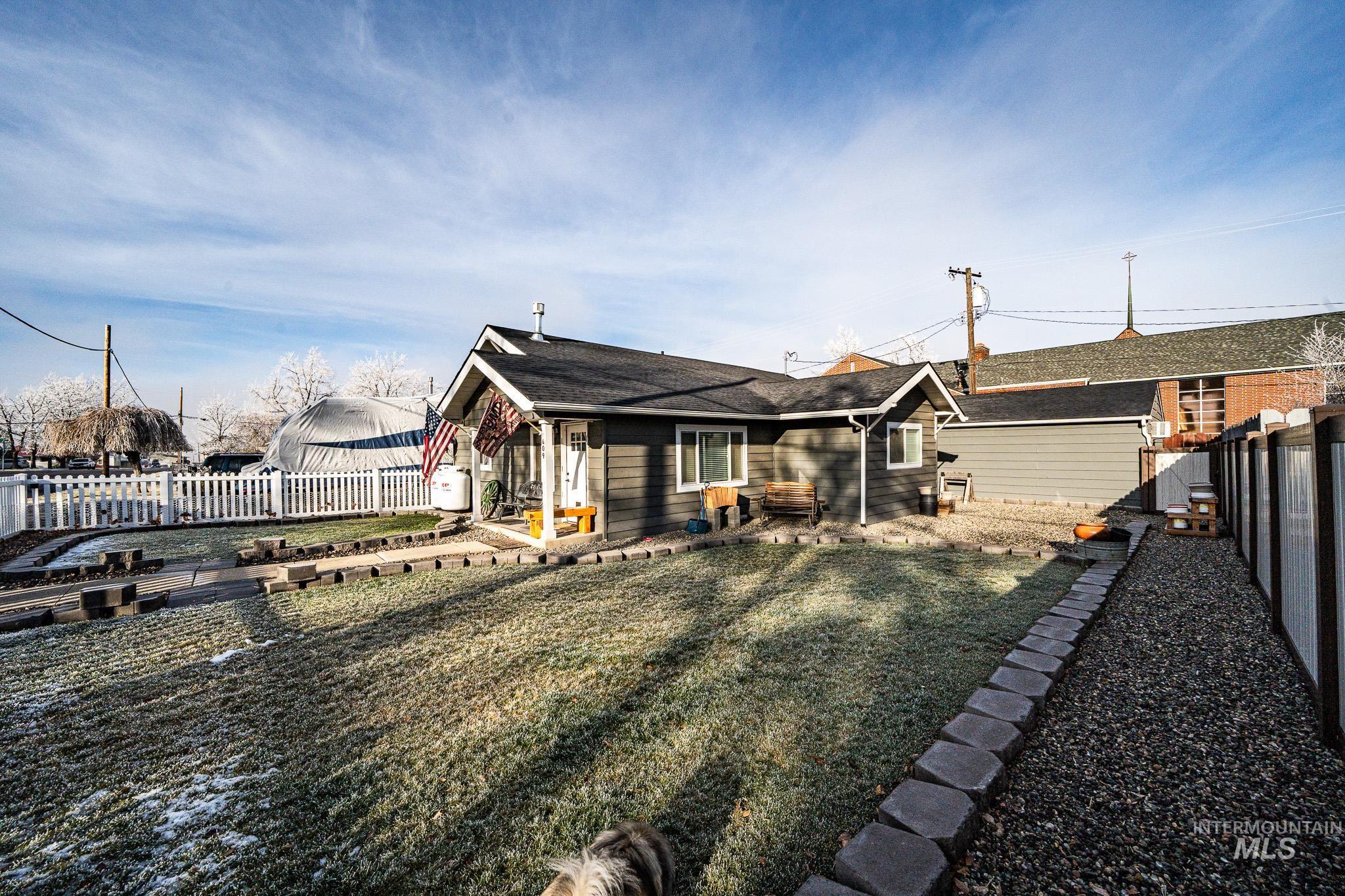 409 W South Street, Grangeville, Idaho 83530, 3 Bedrooms, 2 Bathrooms, Residential For Sale, Price $239,000,MLS 98973012
