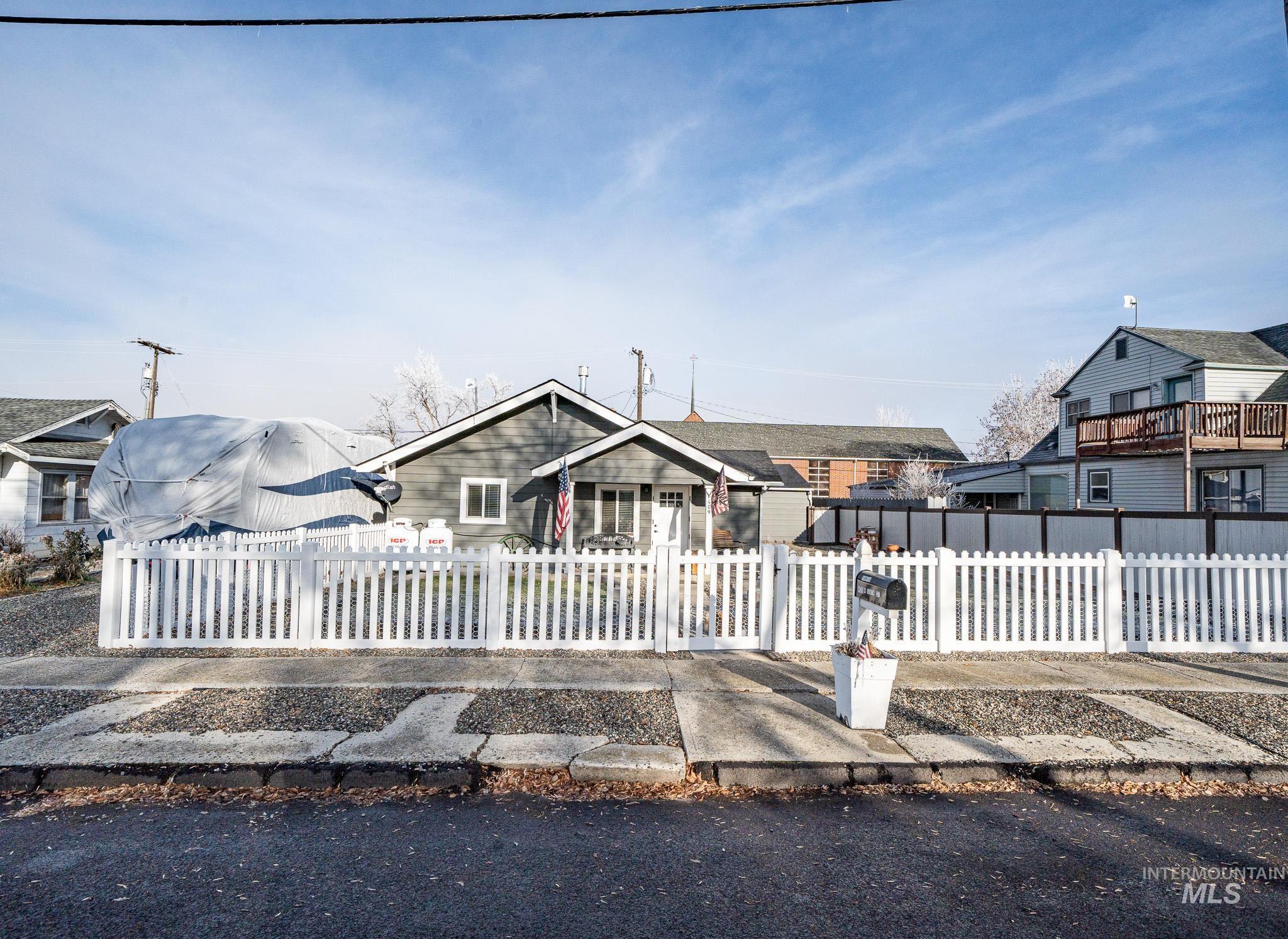 409 W South Street, Grangeville, Idaho 83530, 3 Bedrooms, 2 Bathrooms, Residential For Sale, Price $239,000,MLS 98973012