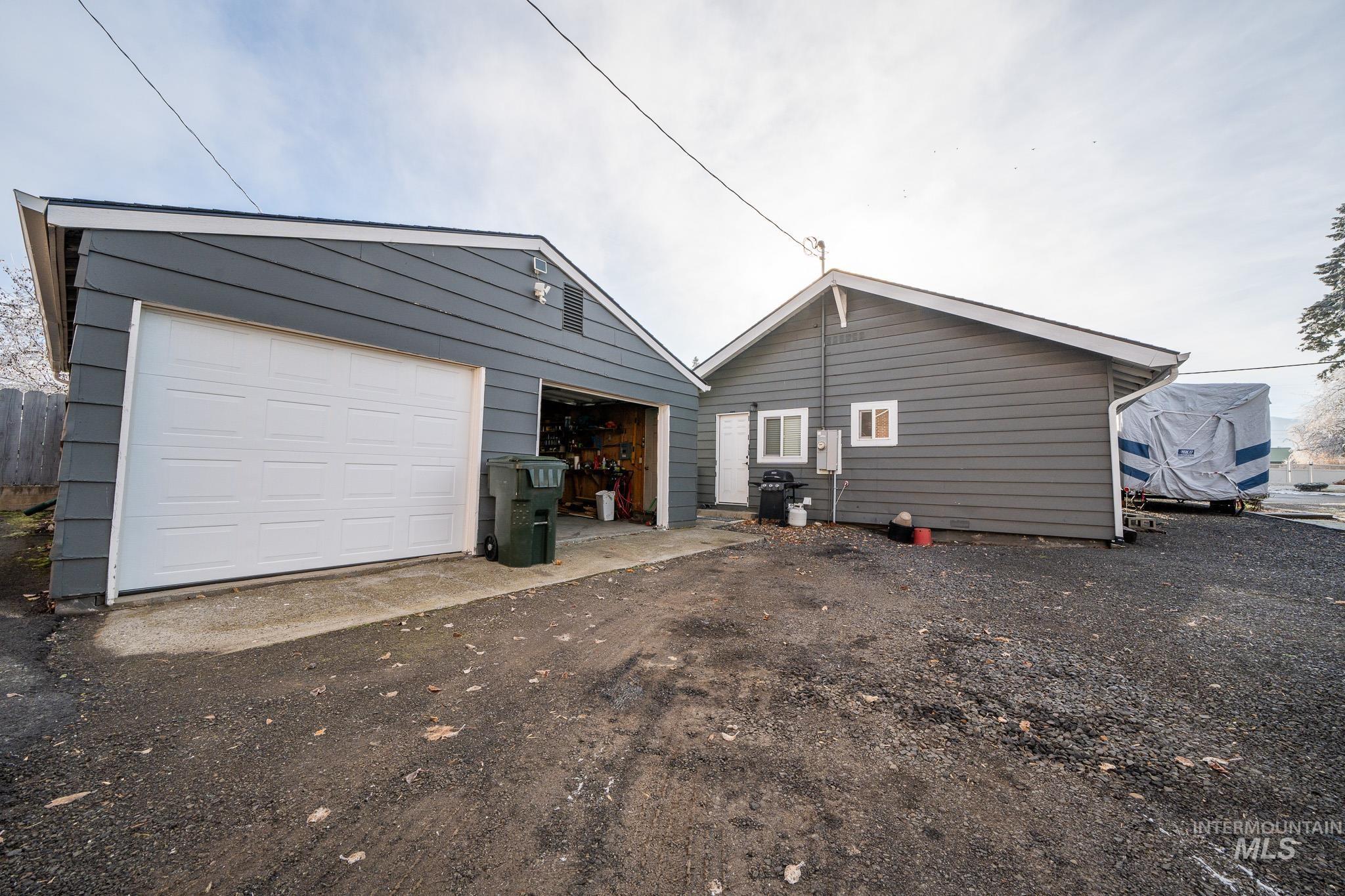 409 W South Street, Grangeville, Idaho 83530, 3 Bedrooms, 2 Bathrooms, Residential For Sale, Price $239,000,MLS 98973012