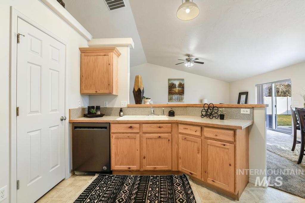 2308 Eastwood Road, Twin Falls, Idaho 83301, 3 Bedrooms, 2 Bathrooms, Residential For Sale, Price $399,900,MLS 98973014