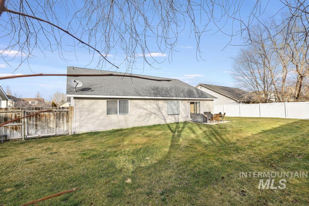 2308 Eastwood Road, Twin Falls, Idaho 83301, 3 Bedrooms, 2 Bathrooms, Residential For Sale, Price $399,900,MLS 98973014