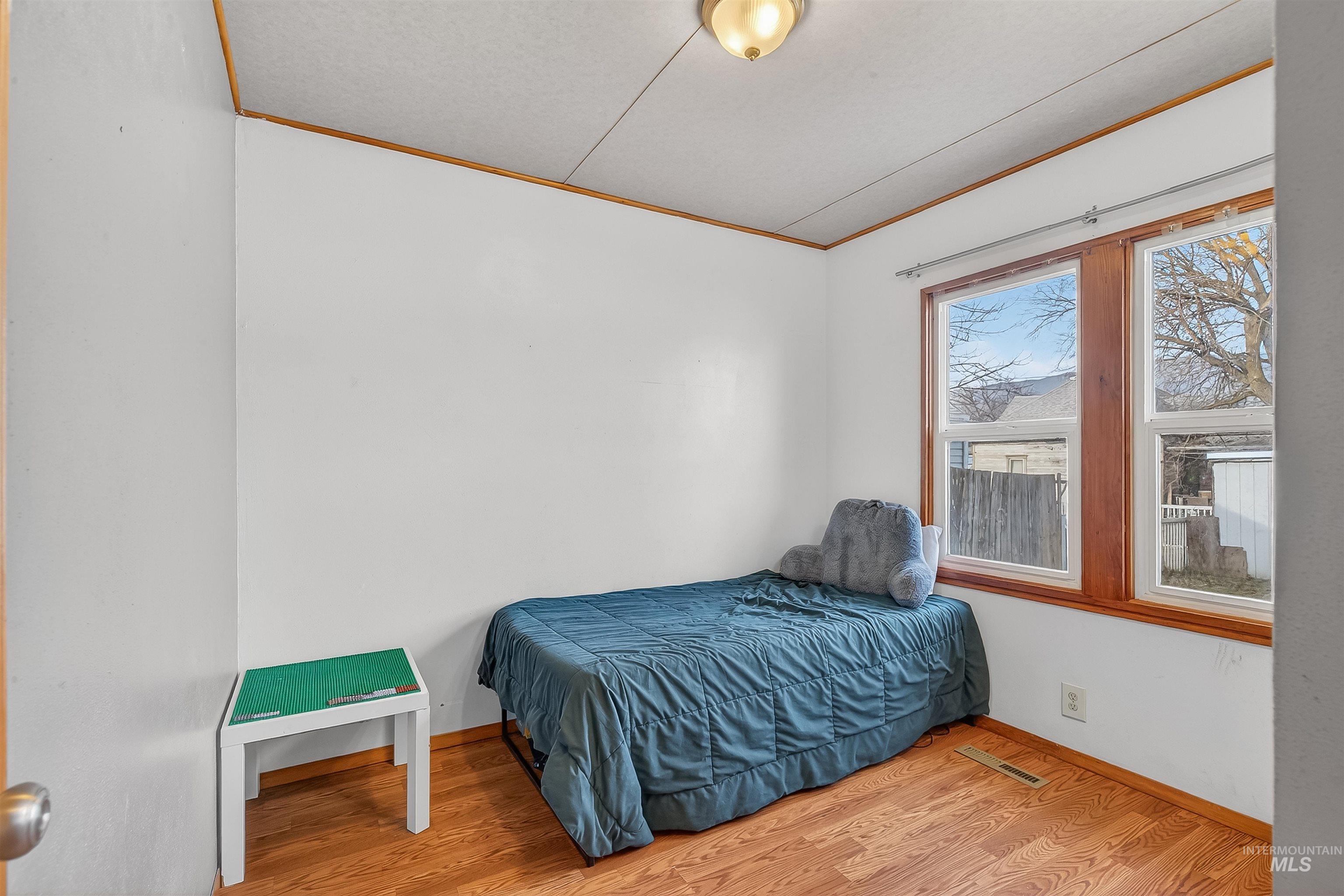 912 Elm Street, Clarkston, Washington 99403, 3 Bedrooms, 2 Bathrooms, Residential For Sale, Price $285,000,MLS 98973016