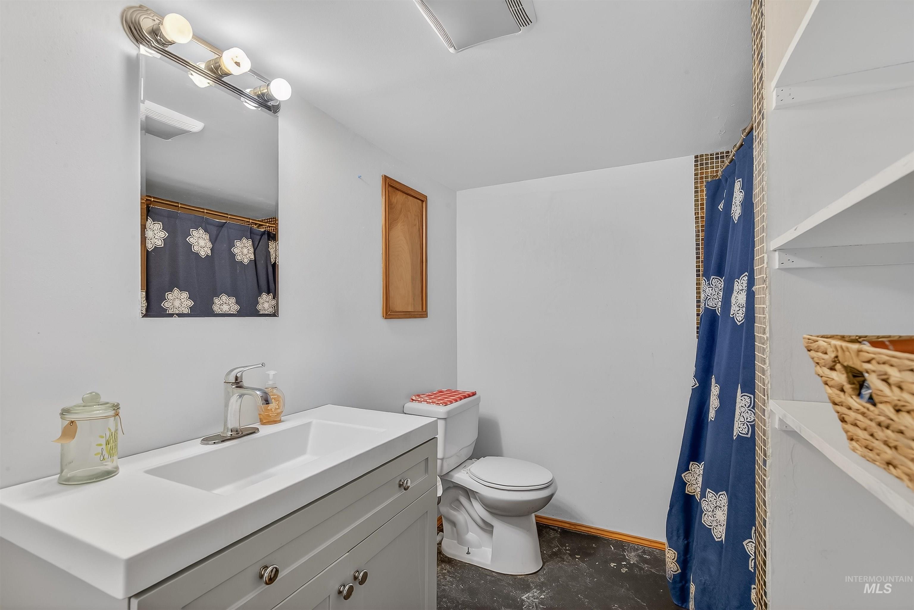 912 Elm Street, Clarkston, Washington 99403, 3 Bedrooms, 2 Bathrooms, Residential For Sale, Price $285,000,MLS 98973016