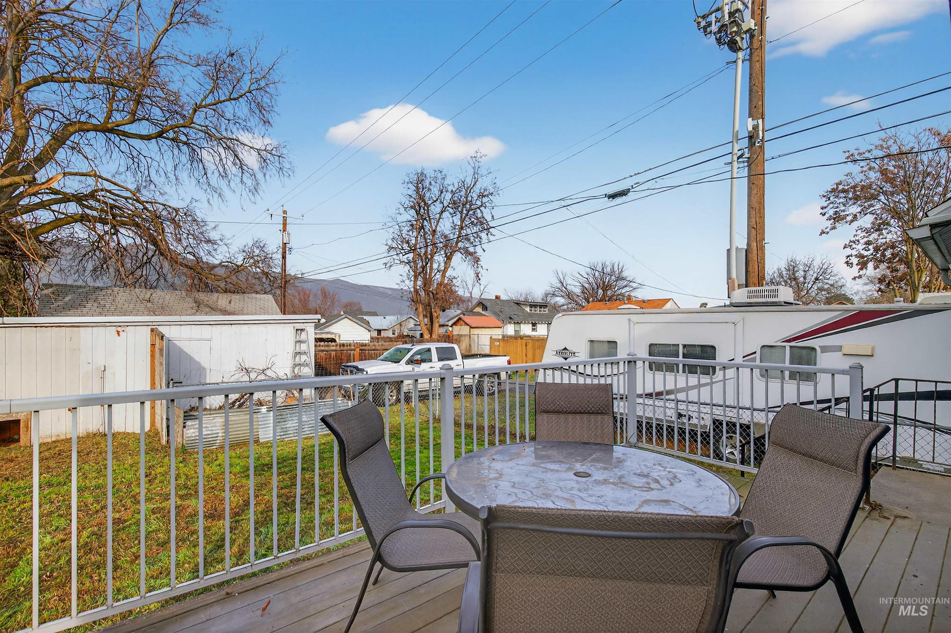 912 Elm Street, Clarkston, Washington 99403, 3 Bedrooms, 2 Bathrooms, Residential For Sale, Price $285,000,MLS 98973016