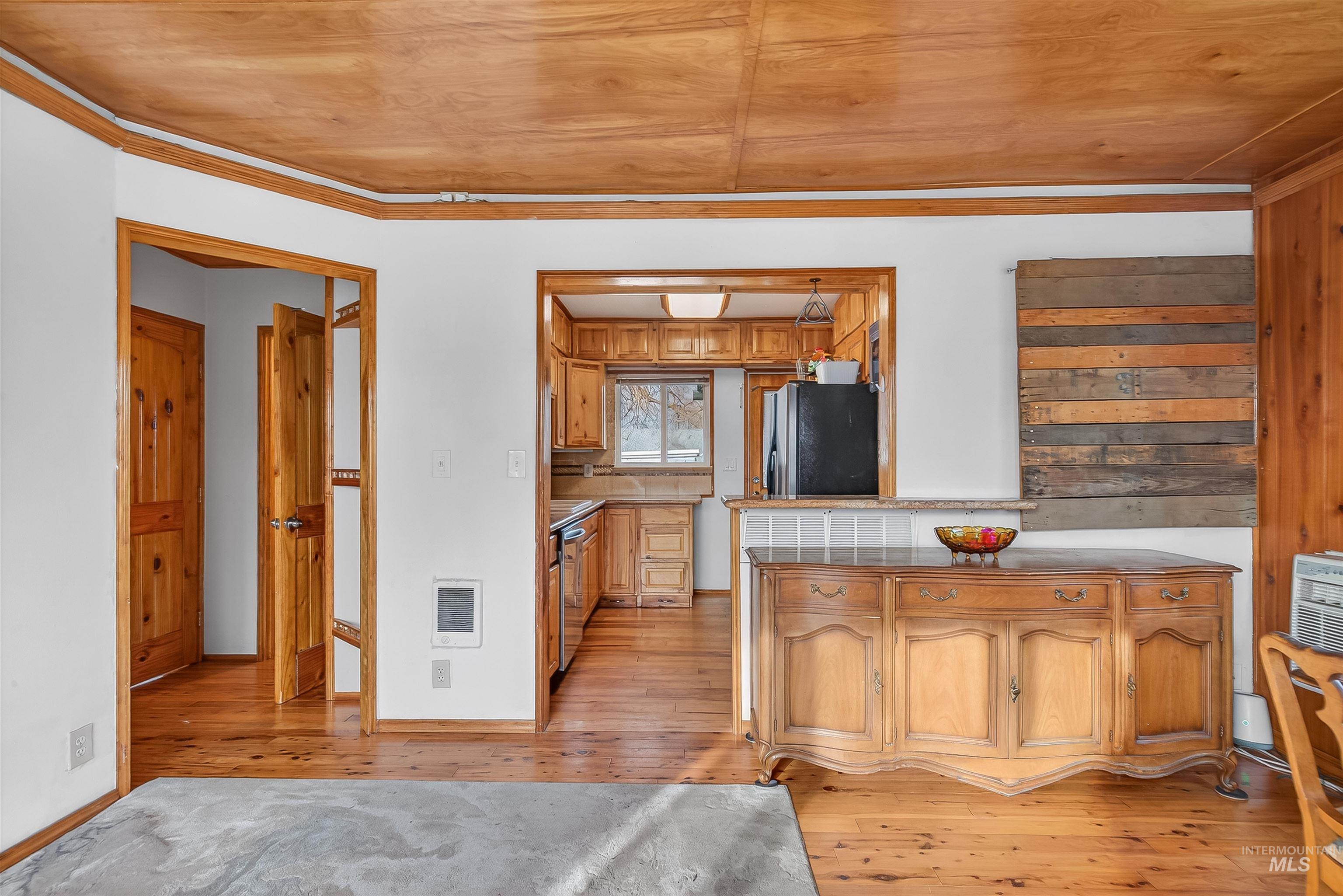 912 Elm Street, Clarkston, Washington 99403, 3 Bedrooms, 2 Bathrooms, Residential For Sale, Price $285,000,MLS 98973016