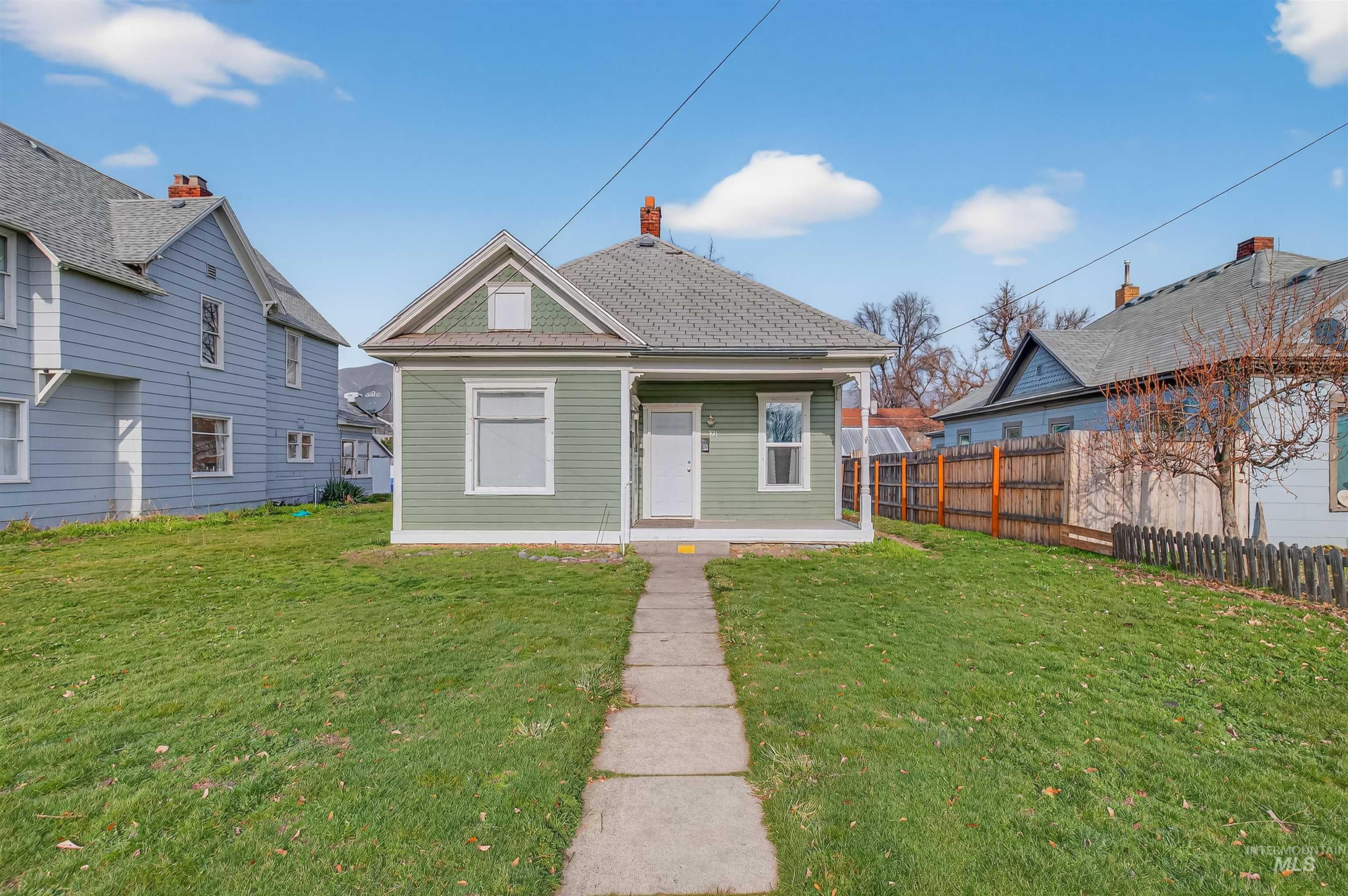 321 2nd Ave, Lewiston, Idaho 83501, 1 Bedroom, 1 Bathroom, Residential Income For Sale, Price $299,000,MLS 98973017