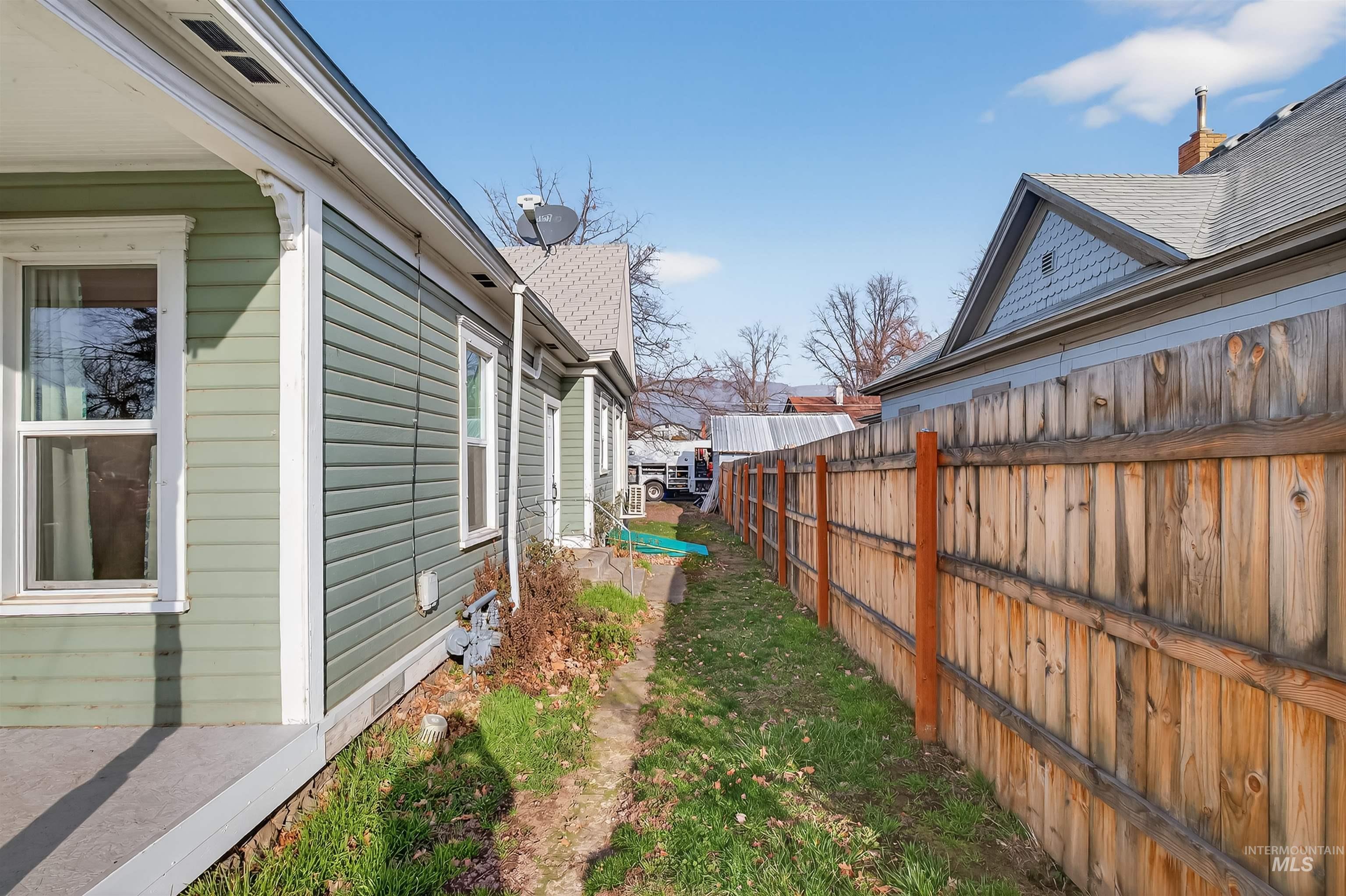 321 2nd Ave, Lewiston, Idaho 83501, 1 Bedroom, 1 Bathroom, Residential Income For Sale, Price $299,000,MLS 98973017